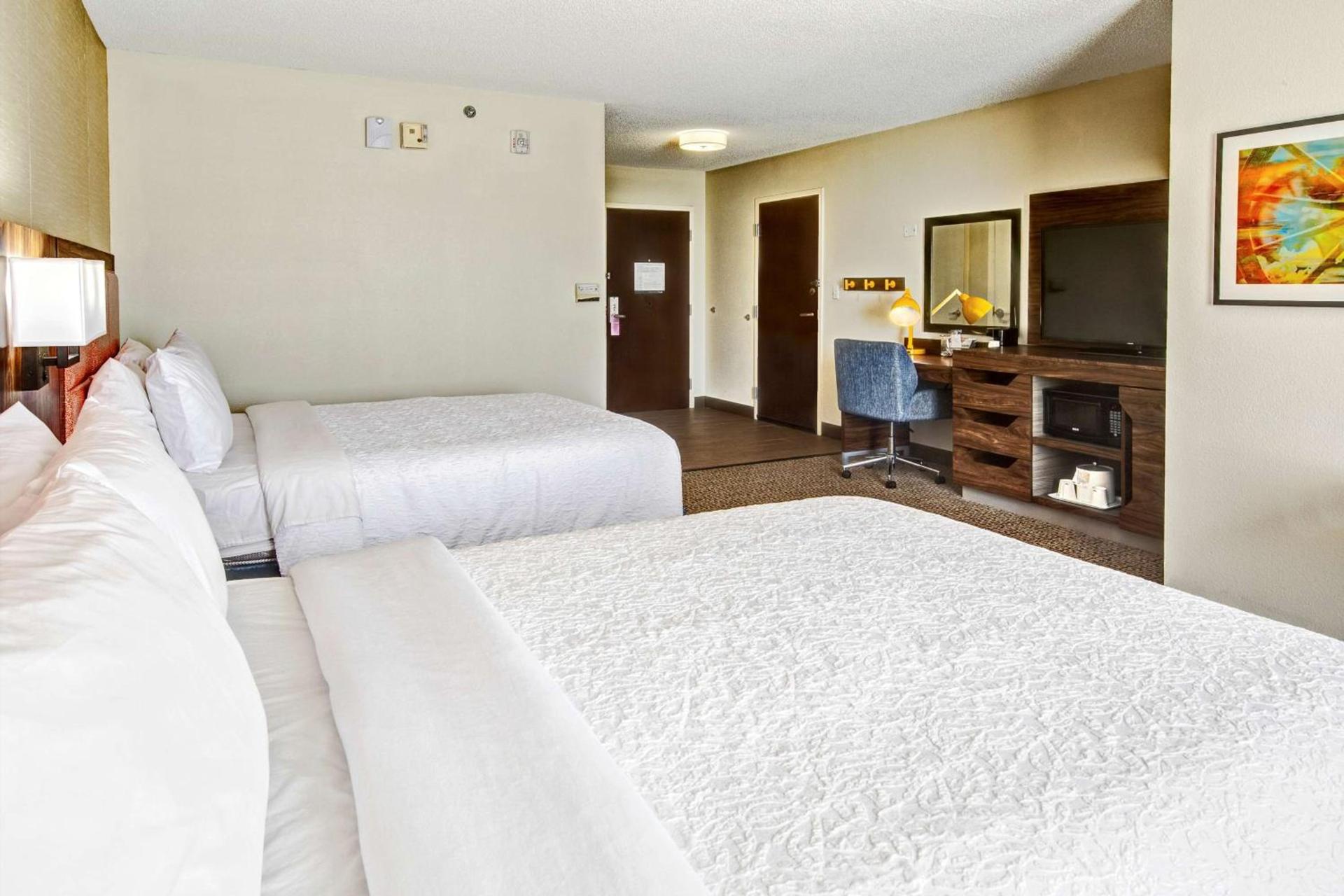 Hampton Inn Van Buren photo 16