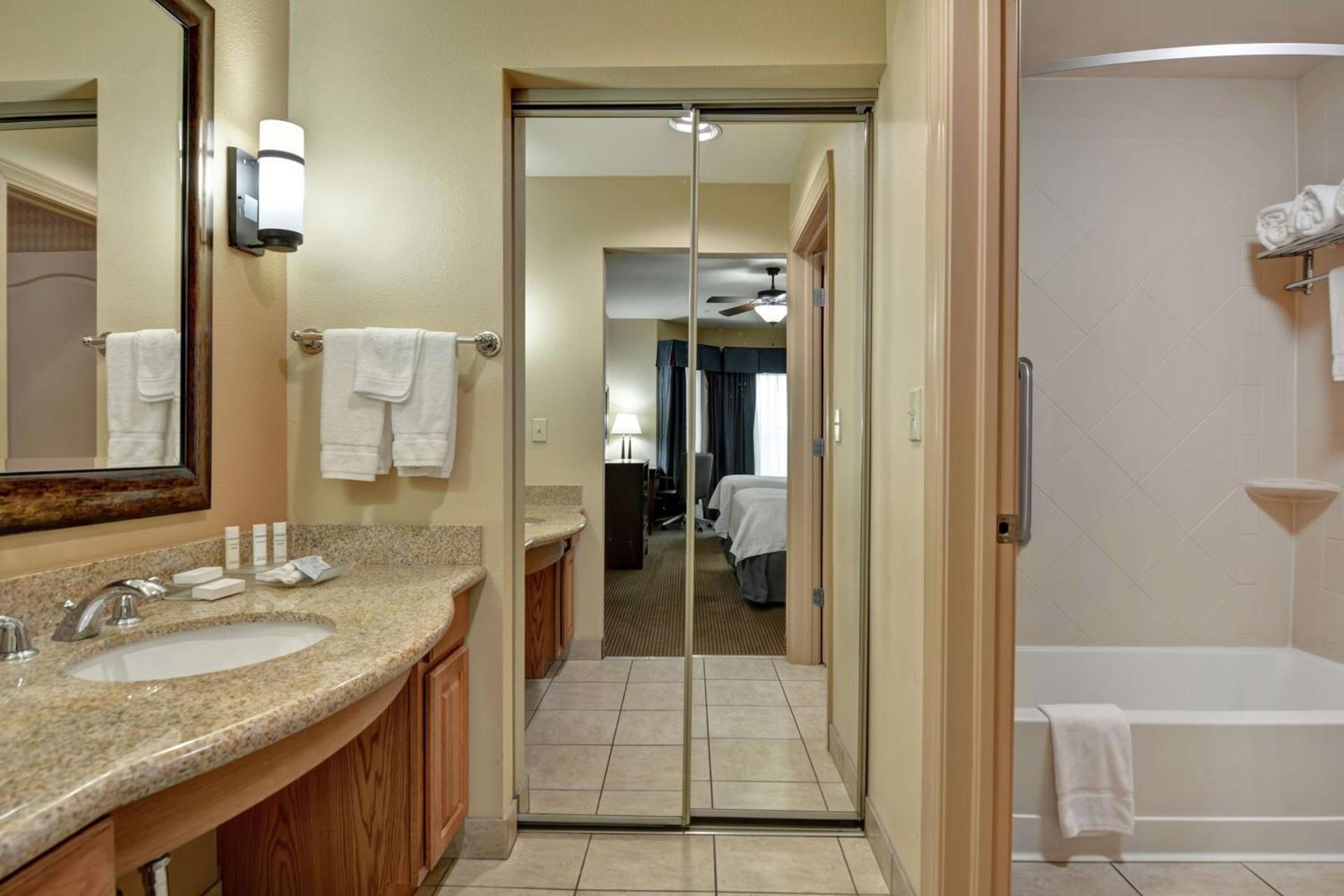 Homewood Suites by Hilton Fayetteville photo 26