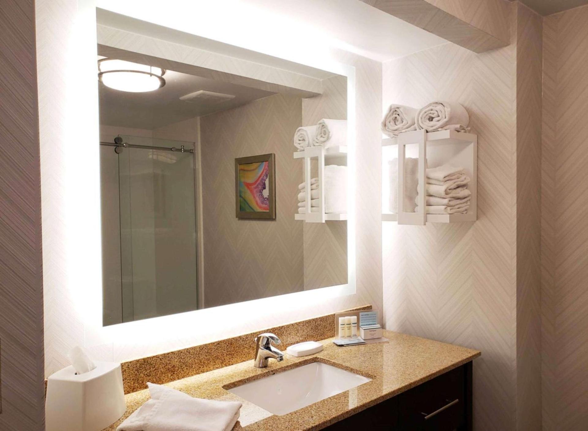Hampton Inn Greensburg photo 23