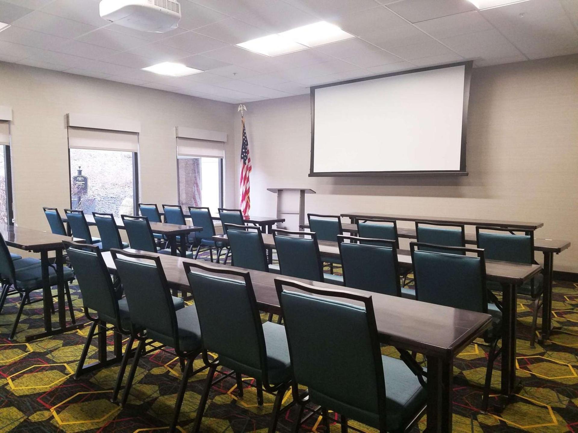 Hampton Inn Greensburg photo 29