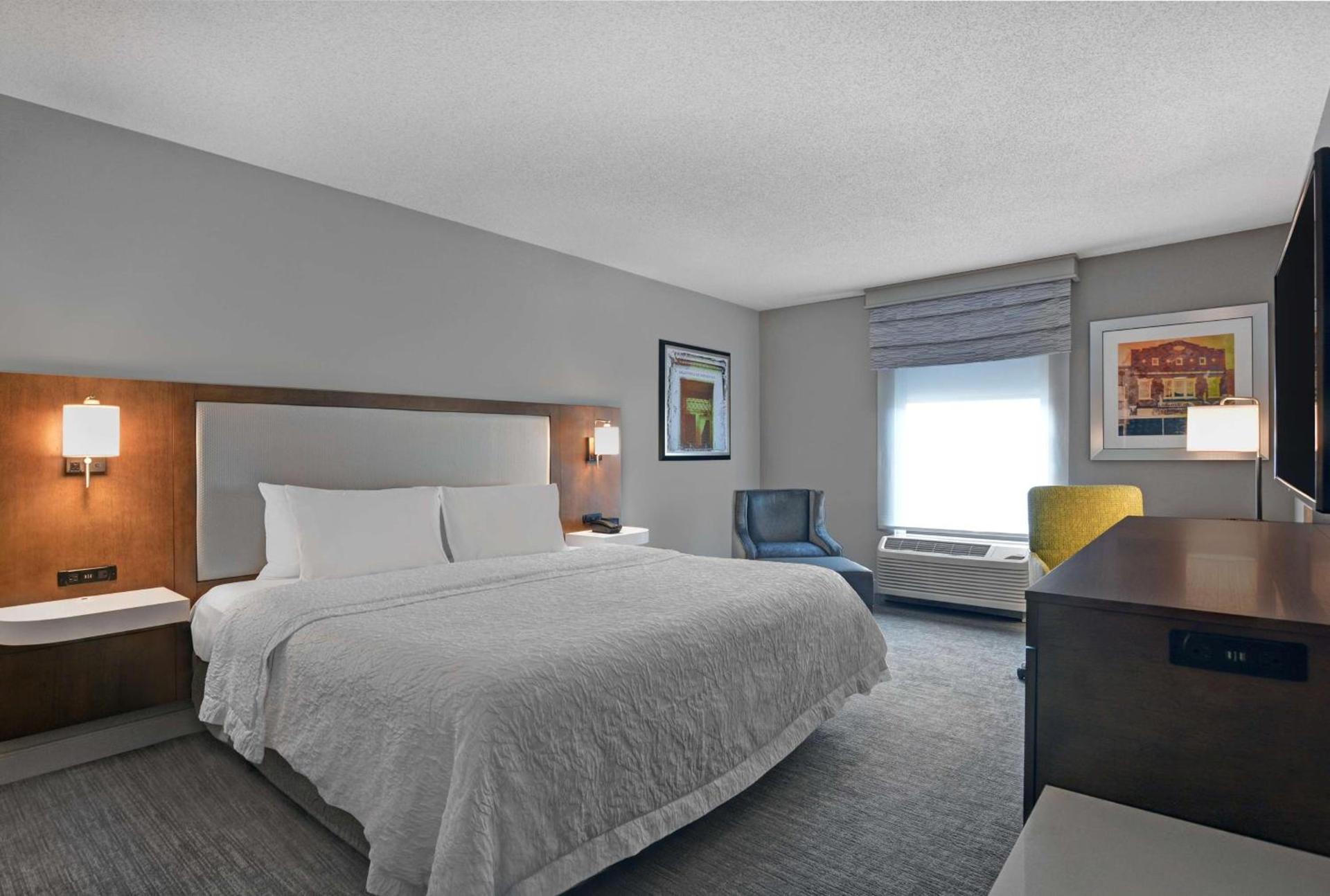 Hampton Inn Gallatin photo 26