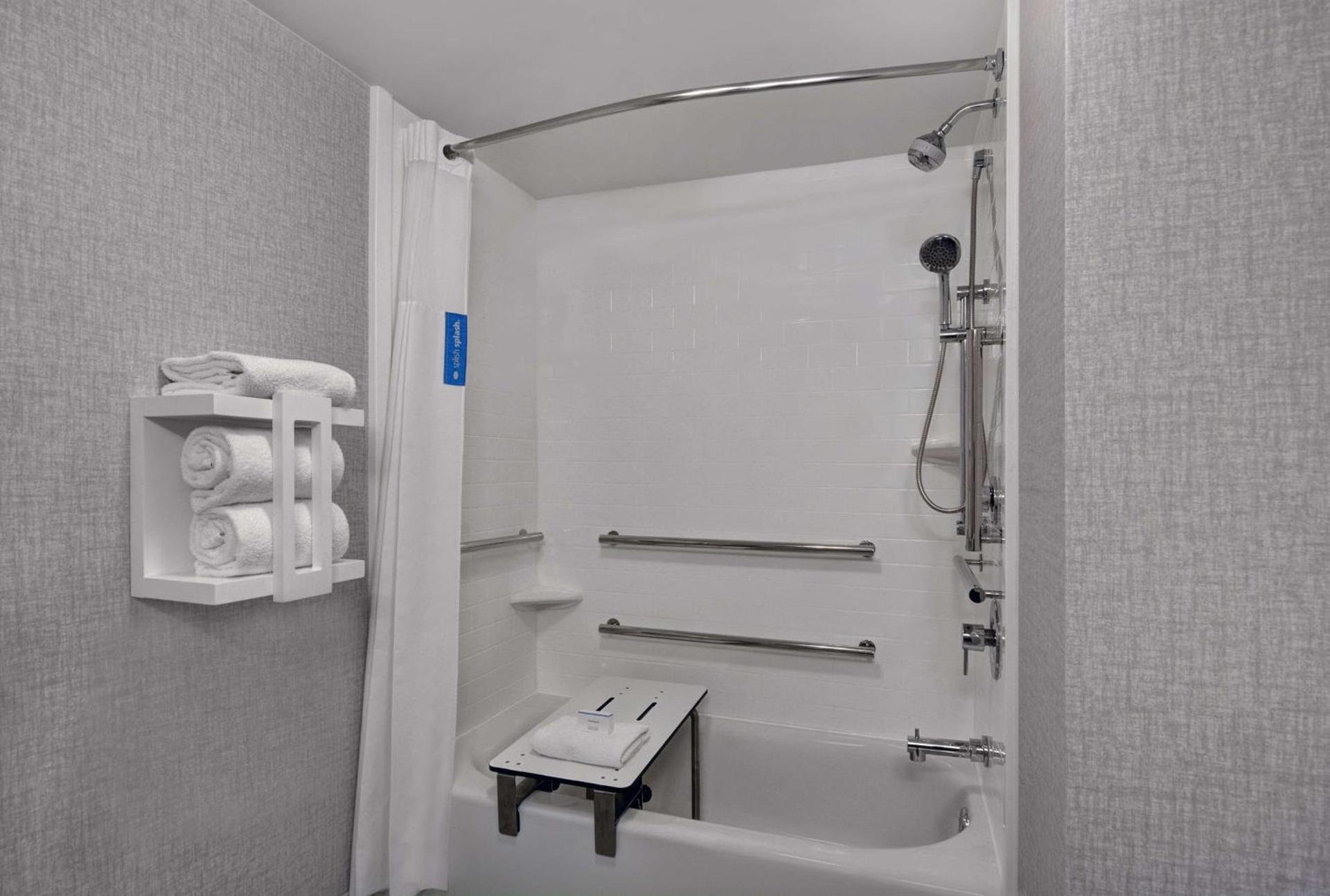 Hampton Inn Gallatin photo 25