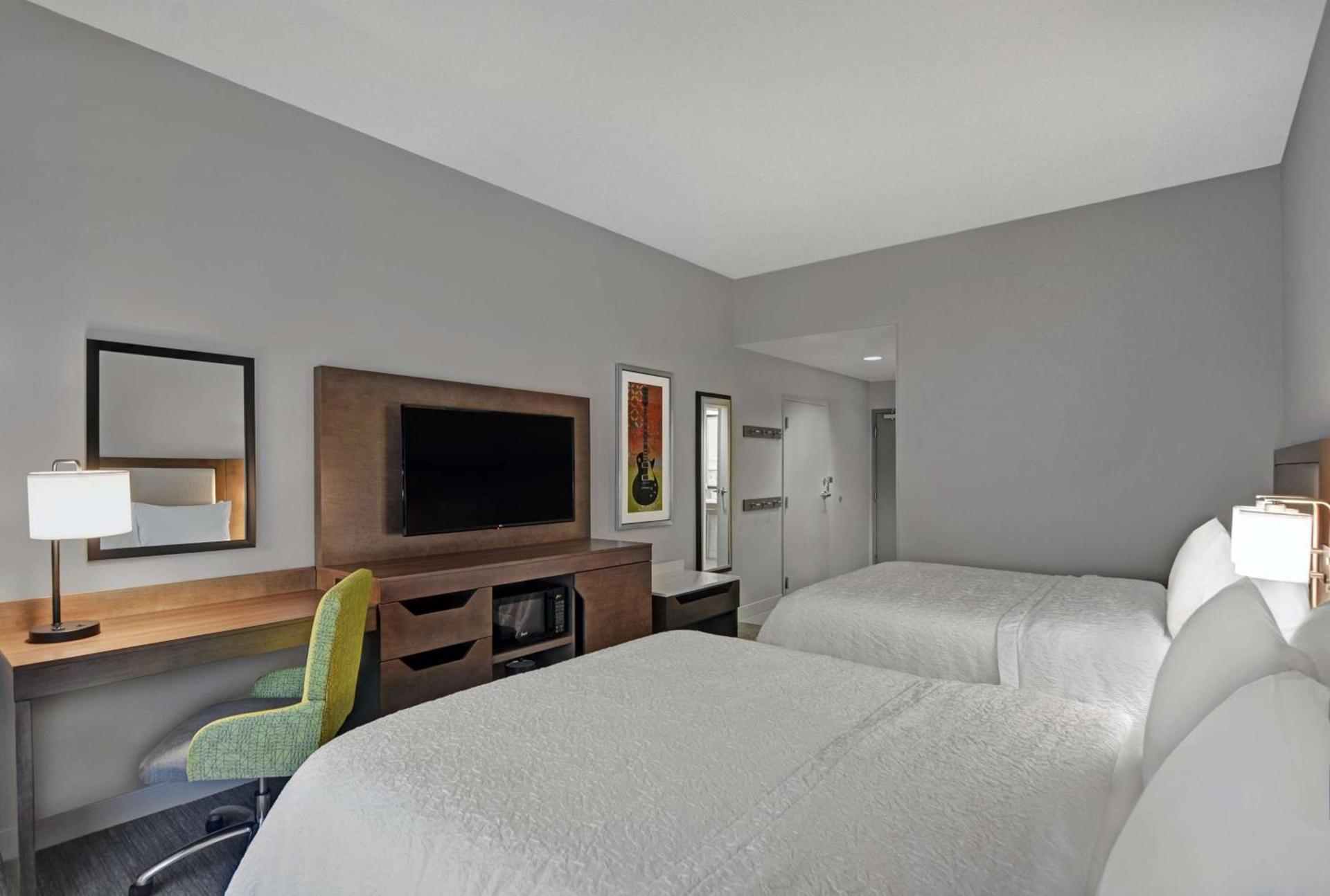 Hampton Inn Gallatin photo 33