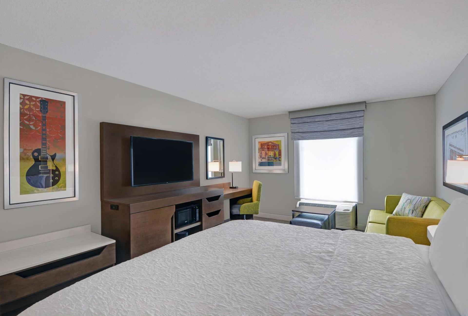 Hampton Inn Gallatin photo 32