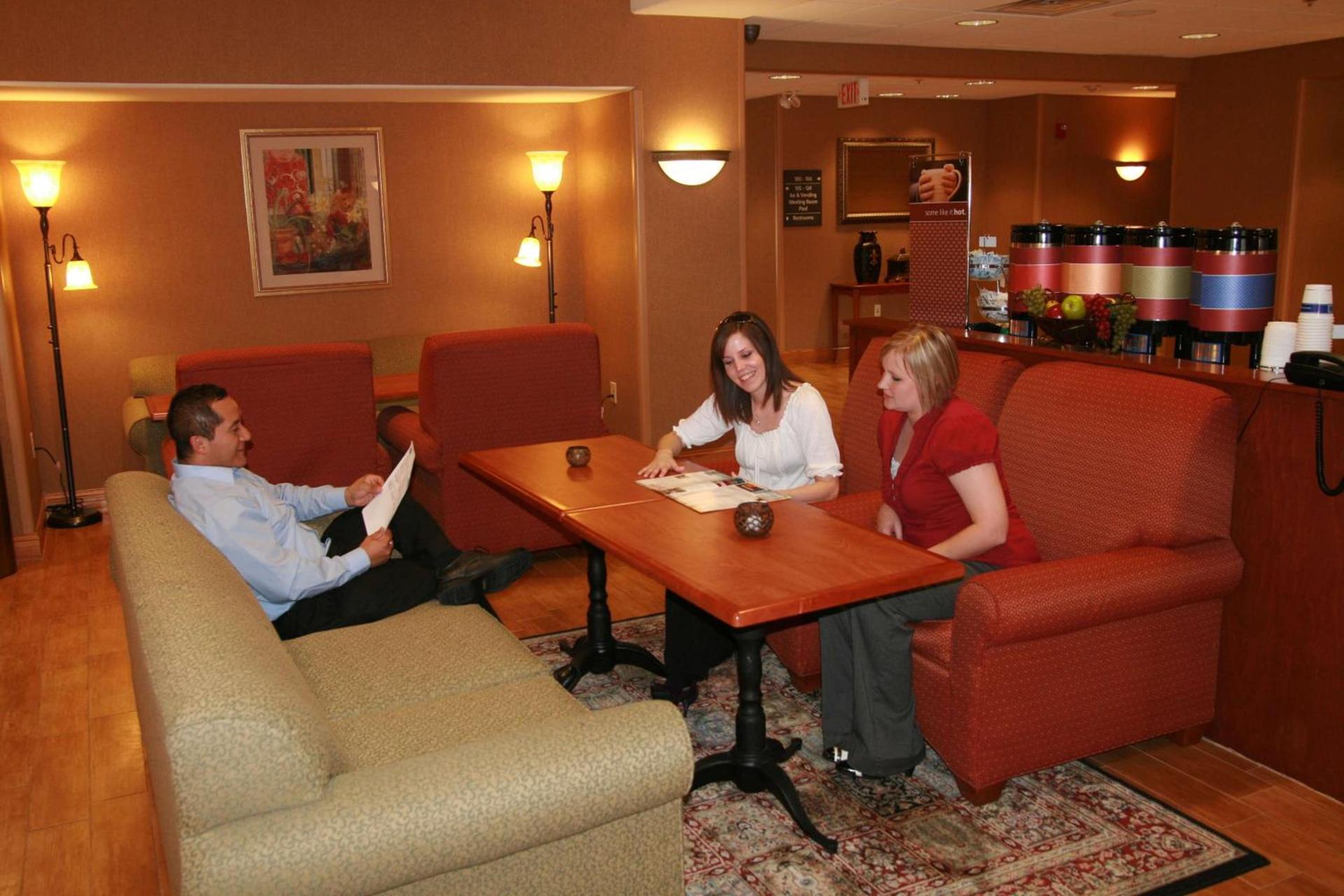 Hampton Inn Garden City photo 9