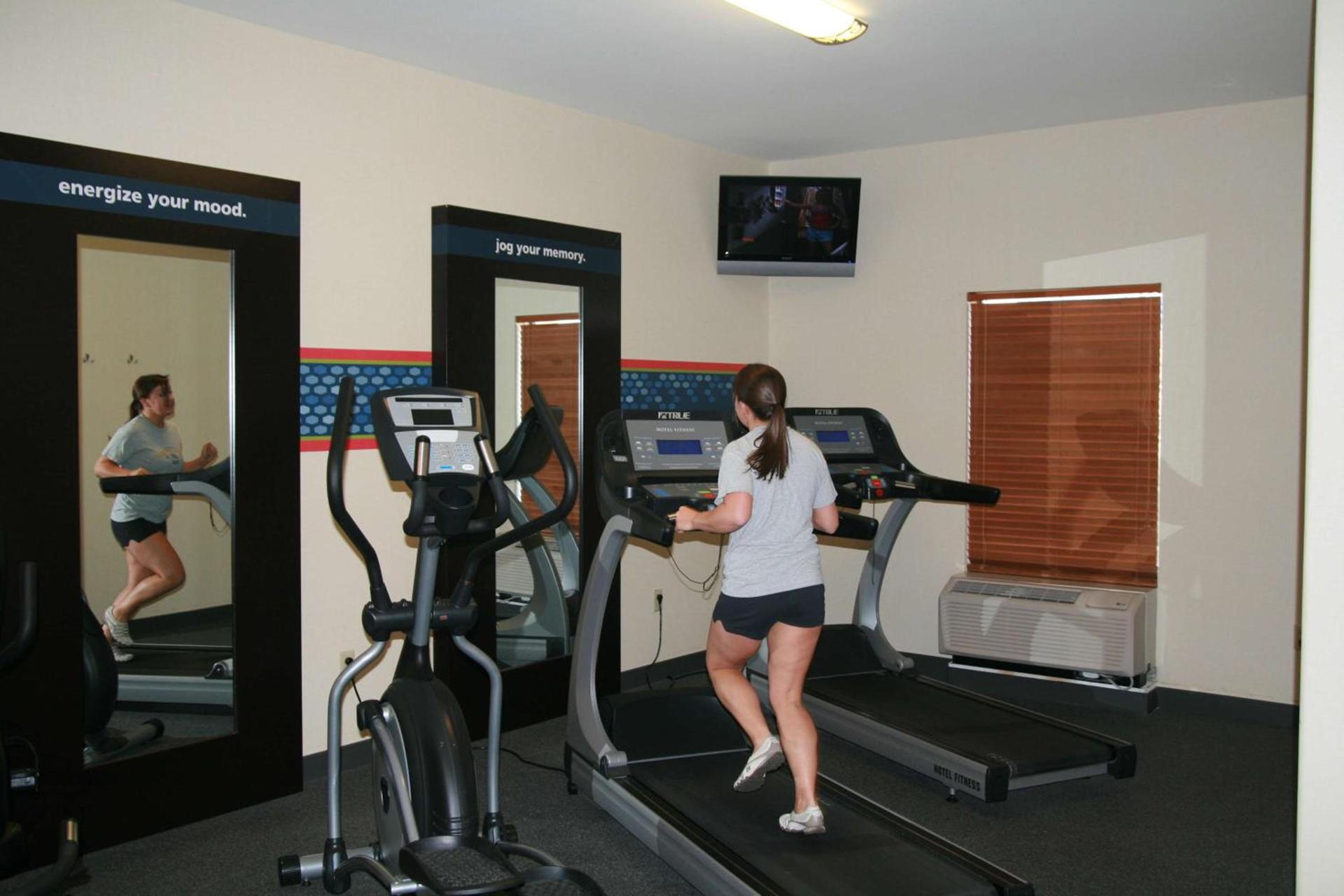 Hampton Inn Garden City photo 13