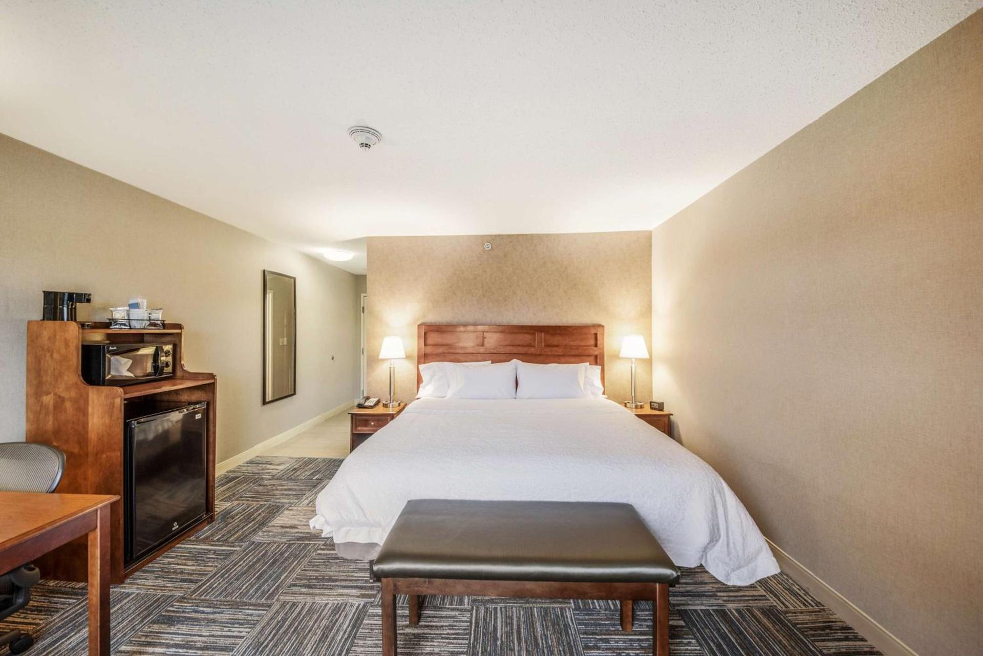 Hampton Inn Greenfield photo 28
