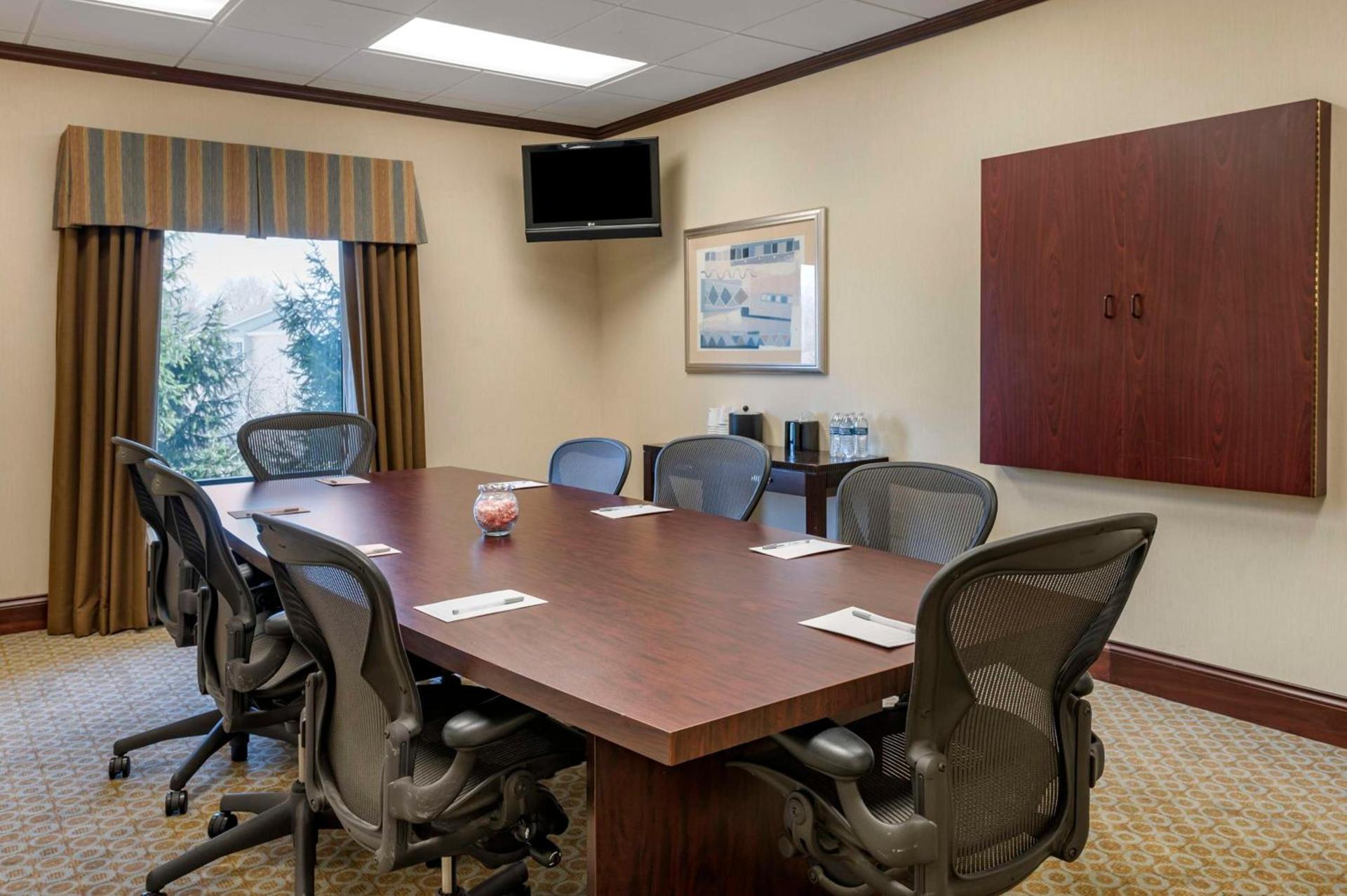 Hampton Inn Greenfield photo 54