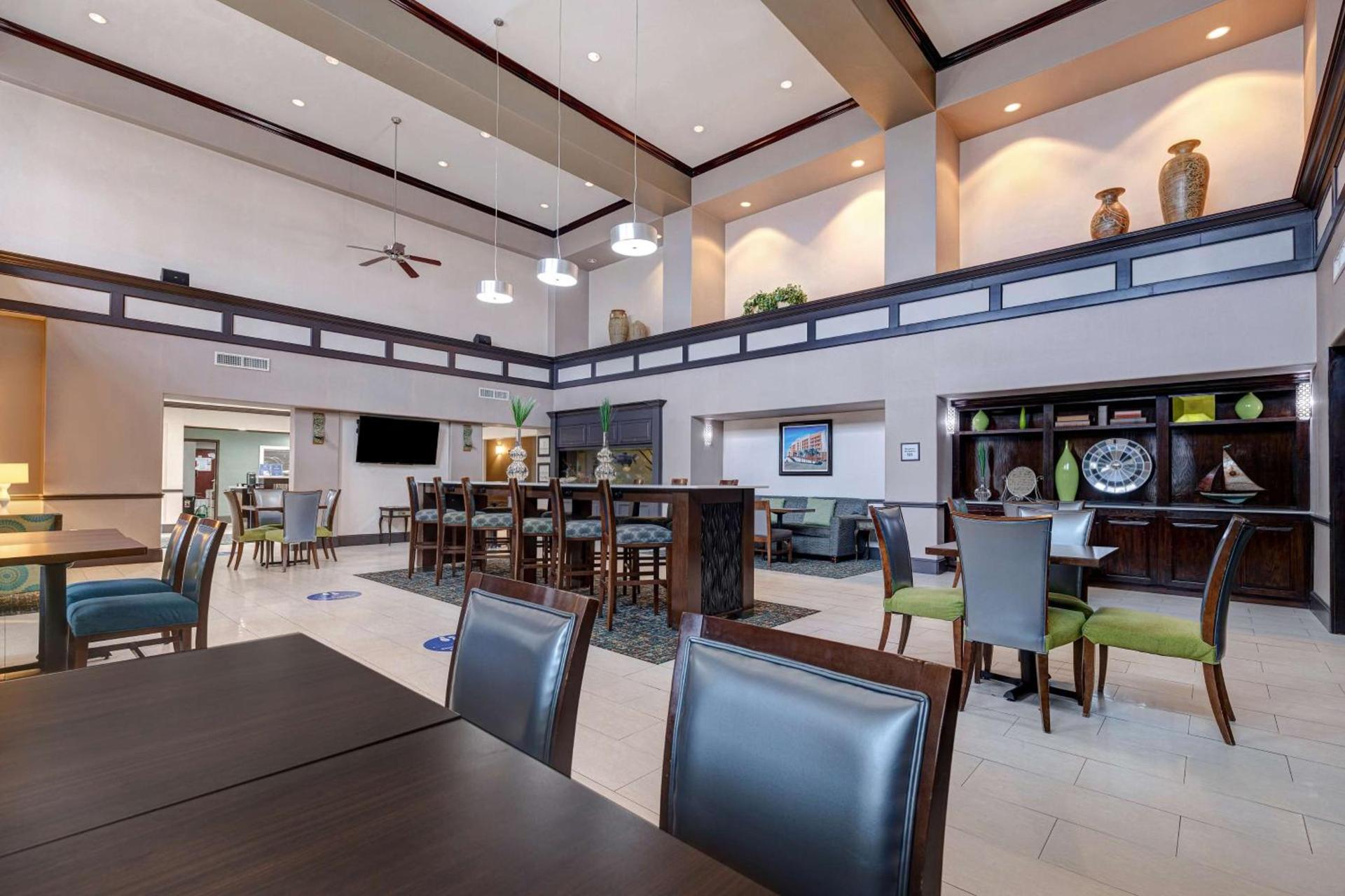 Hampton Inn & Suites Galveston photo 7