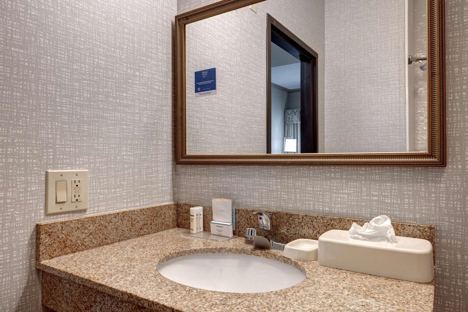 Hampton Inn & Suites Galveston photo 22