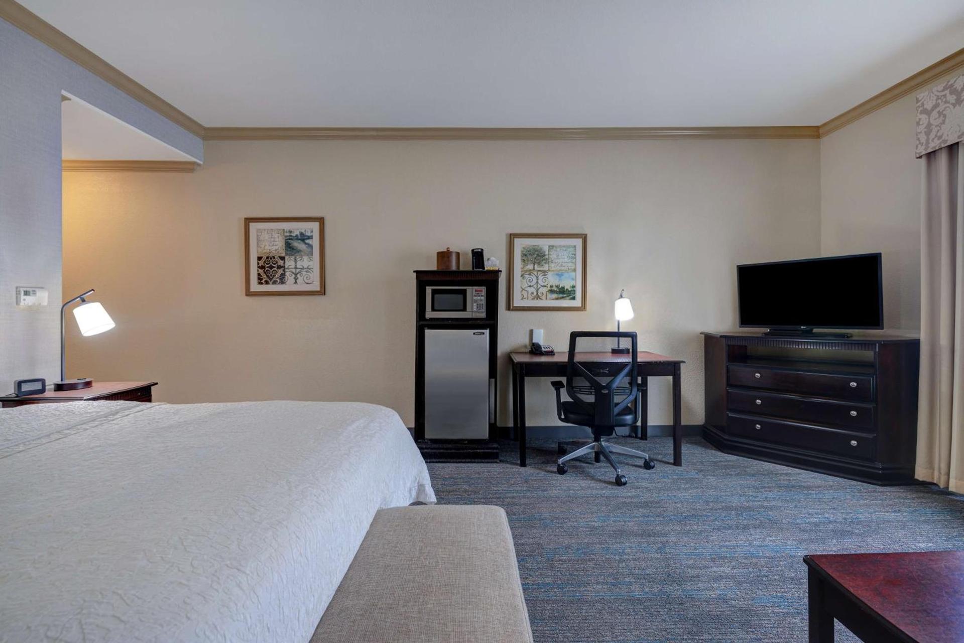 Hampton Inn & Suites Galveston photo 28