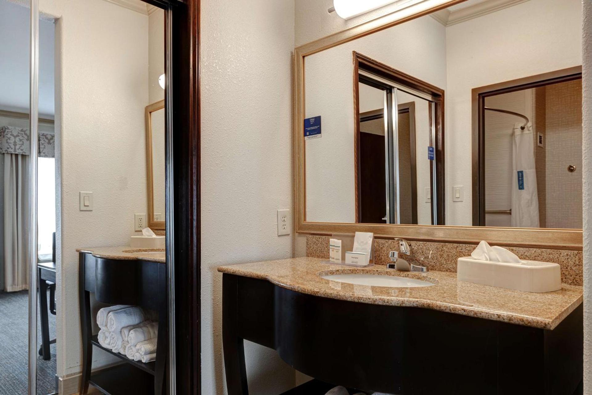 Hampton Inn & Suites Galveston photo 42