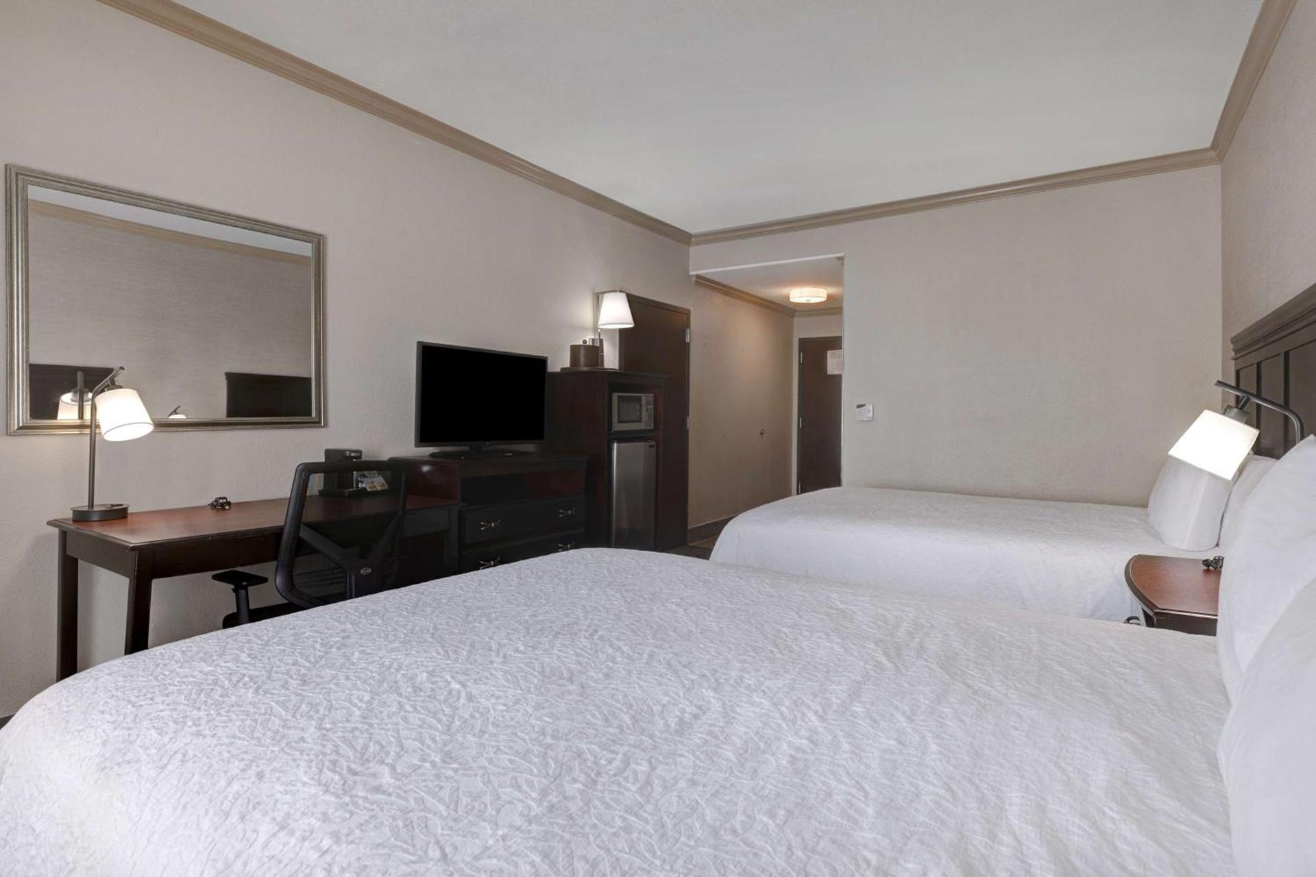 Hampton Inn & Suites Galveston photo 49