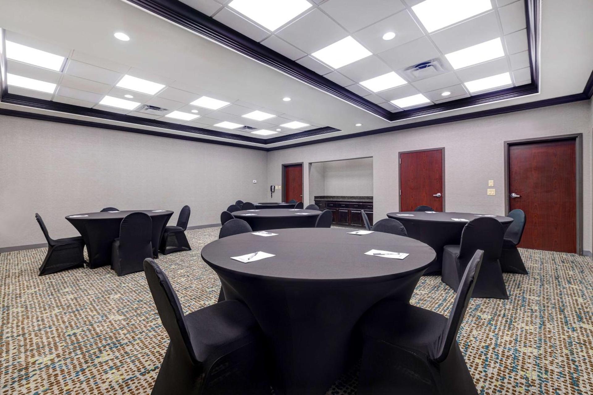 Hampton Inn & Suites Galveston photo 54