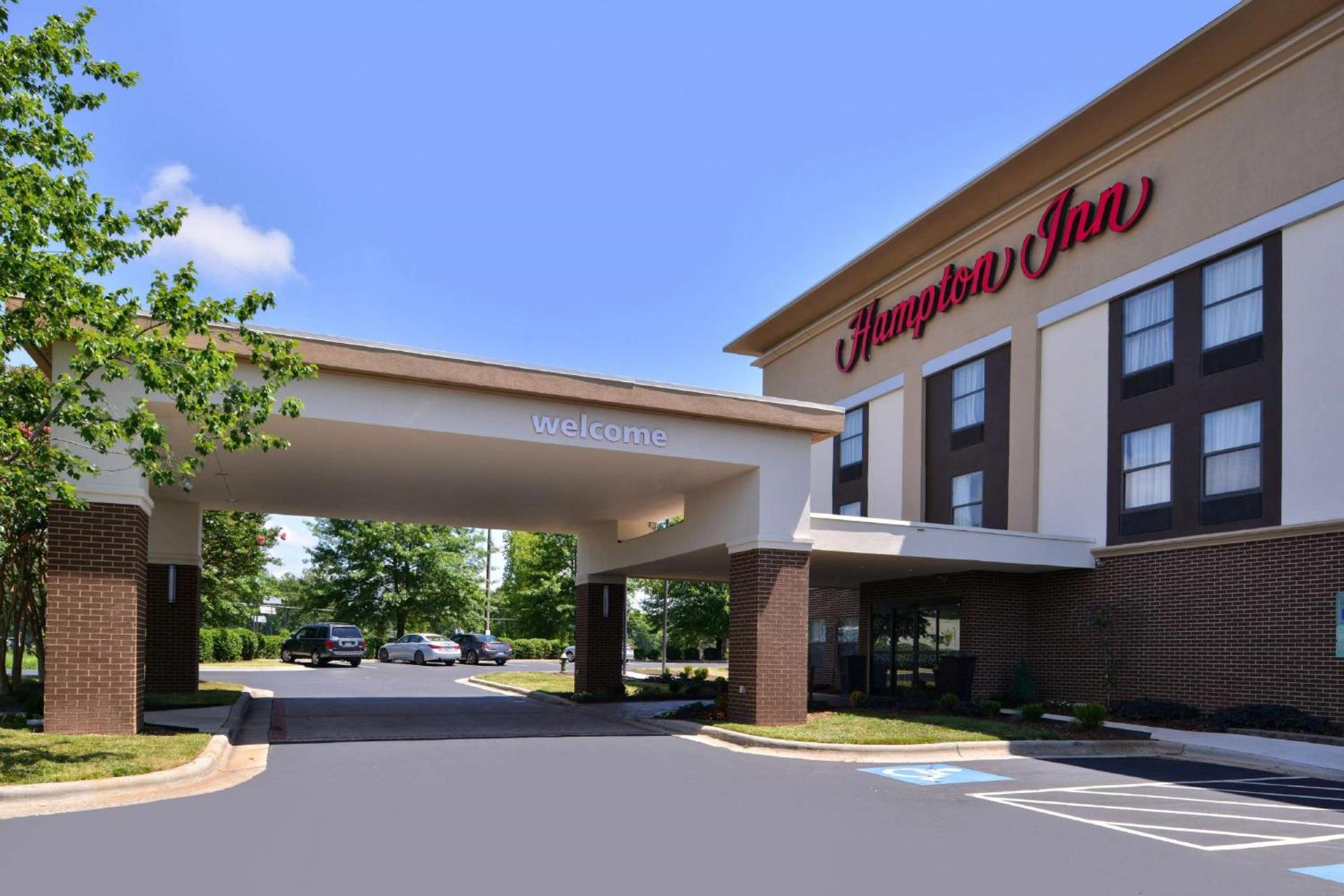 Hampton Inn Greensboro East / McLeansville photo 1
