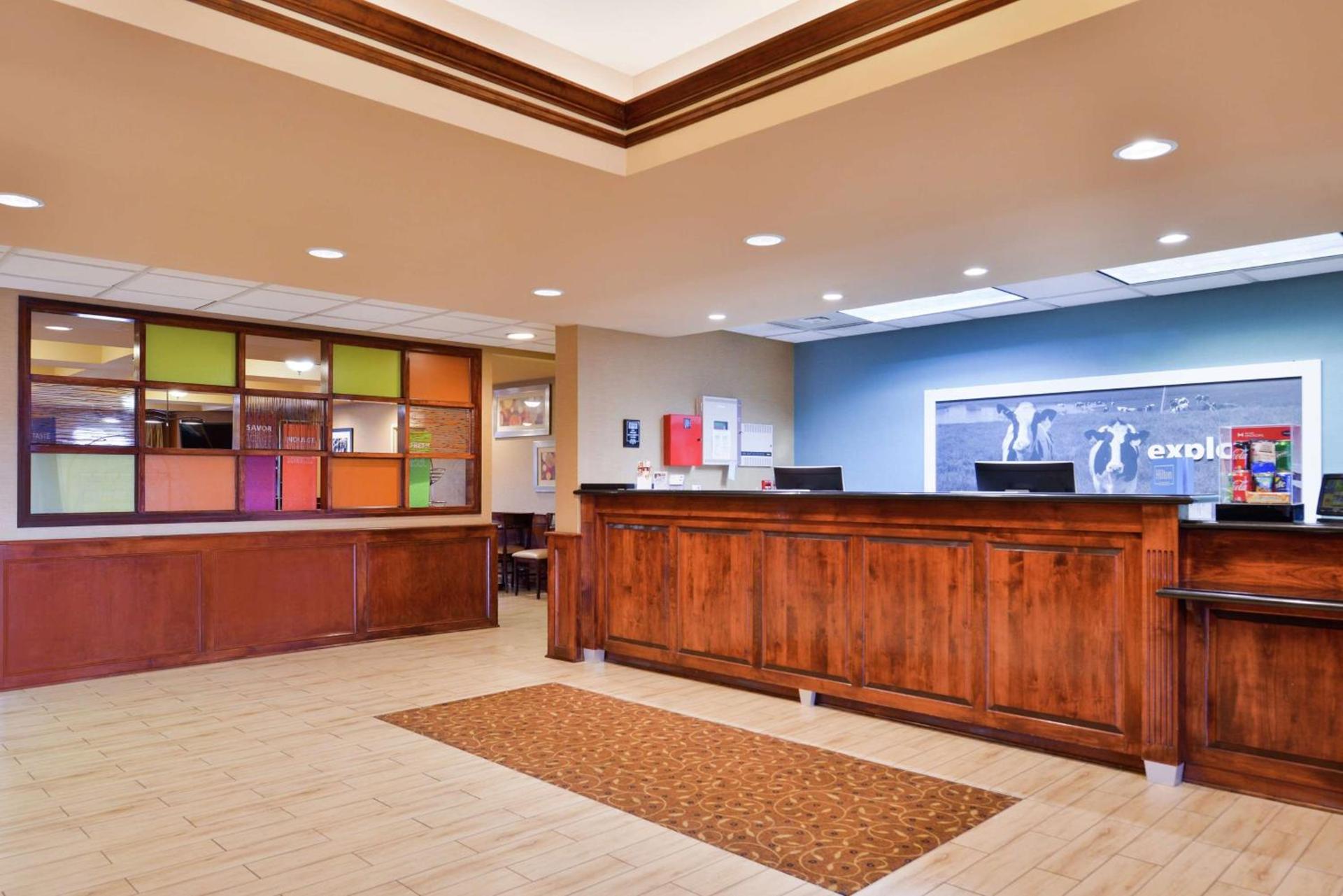 Hampton Inn Greensboro East / McLeansville photo 4