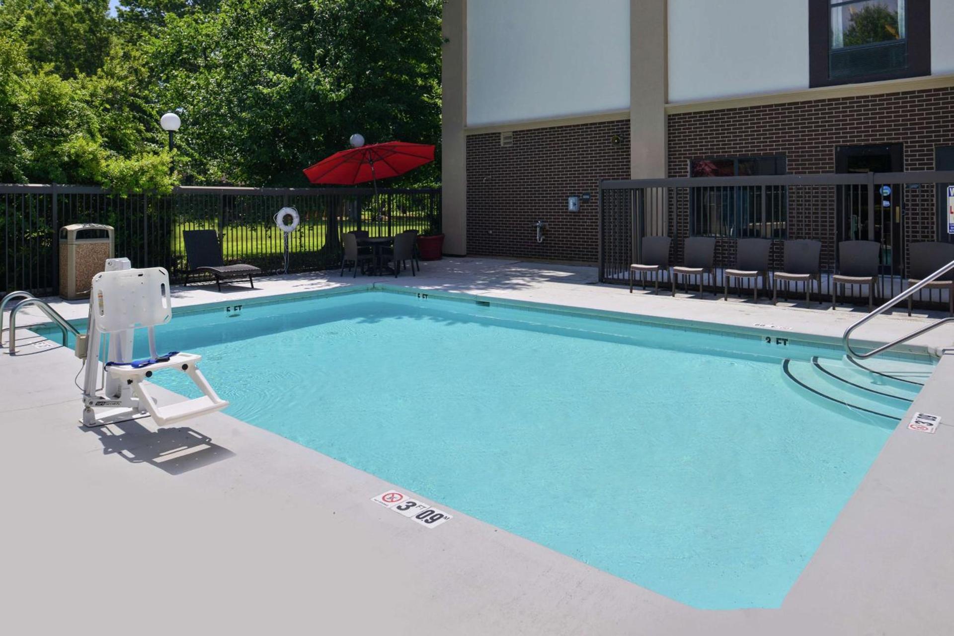 Hampton Inn Greensboro East / McLeansville photo 6