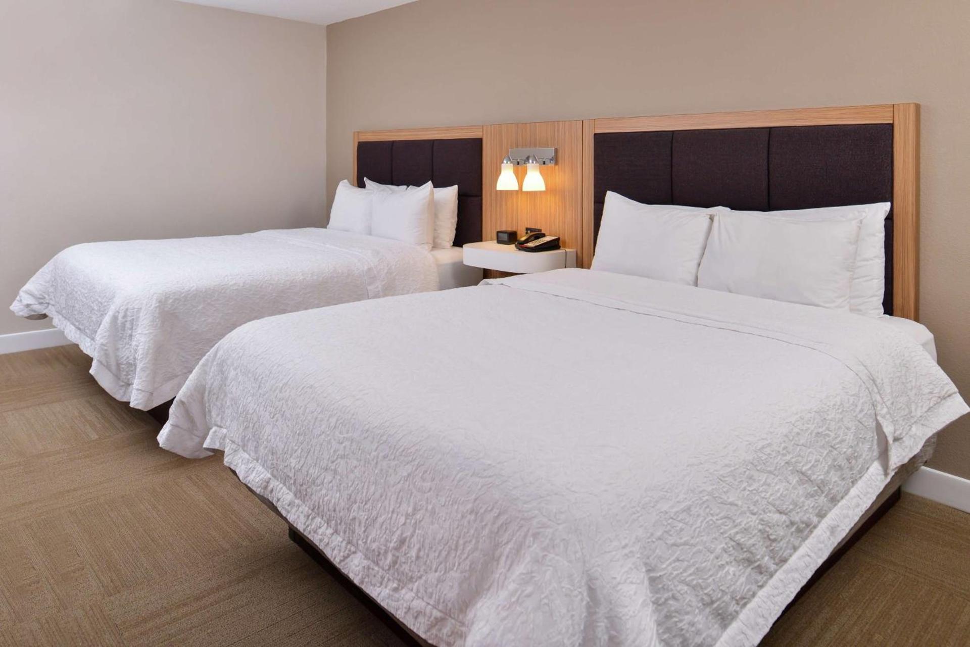 Hampton Inn Greensboro East / McLeansville photo 14