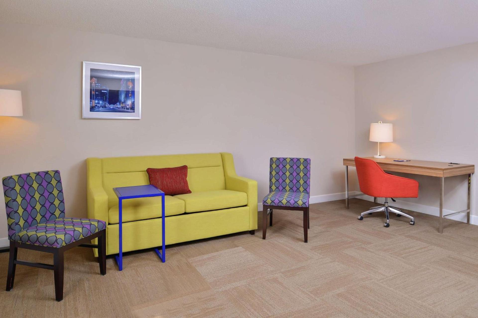 Hampton Inn Greensboro East / McLeansville photo 24