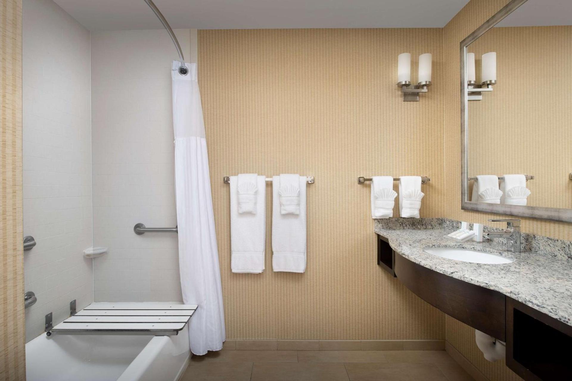 Hilton Garden Inn Gallup photo 21