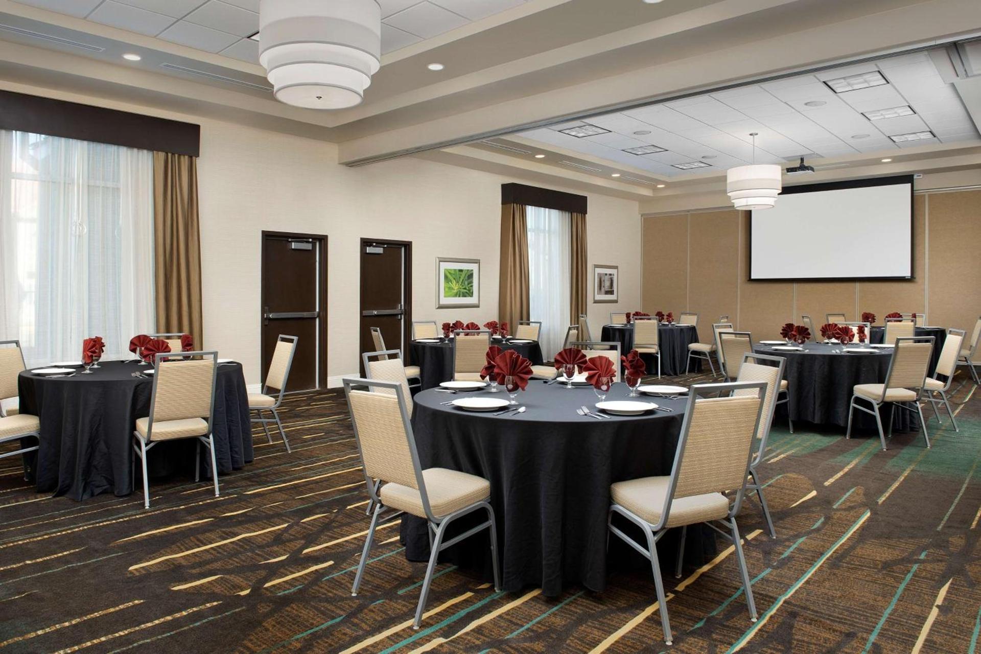 Hilton Garden Inn Gallup photo 31