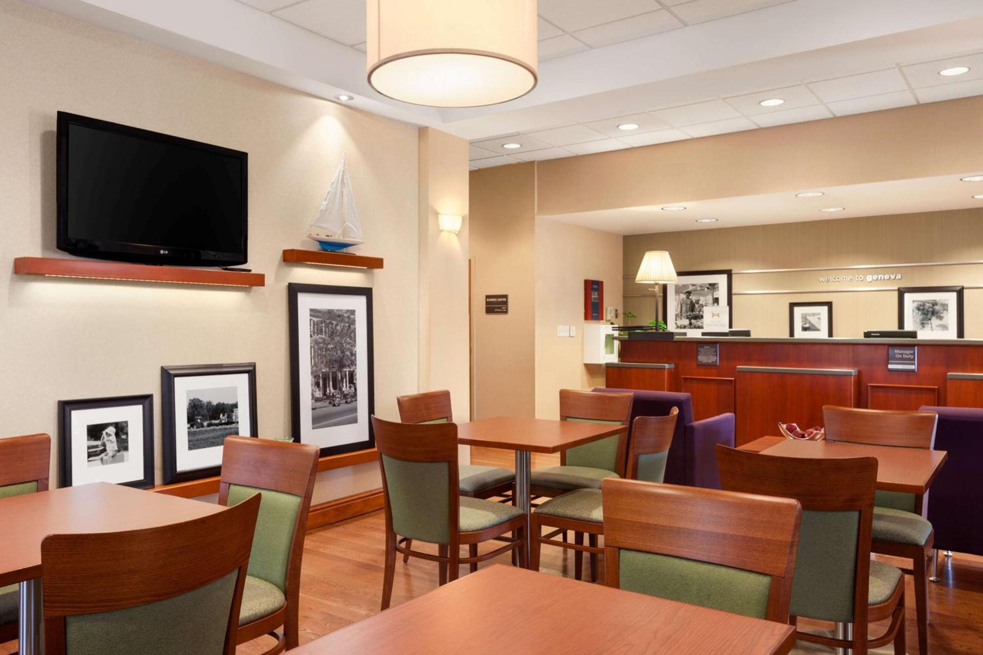 Hampton Inn Geneva photo 3