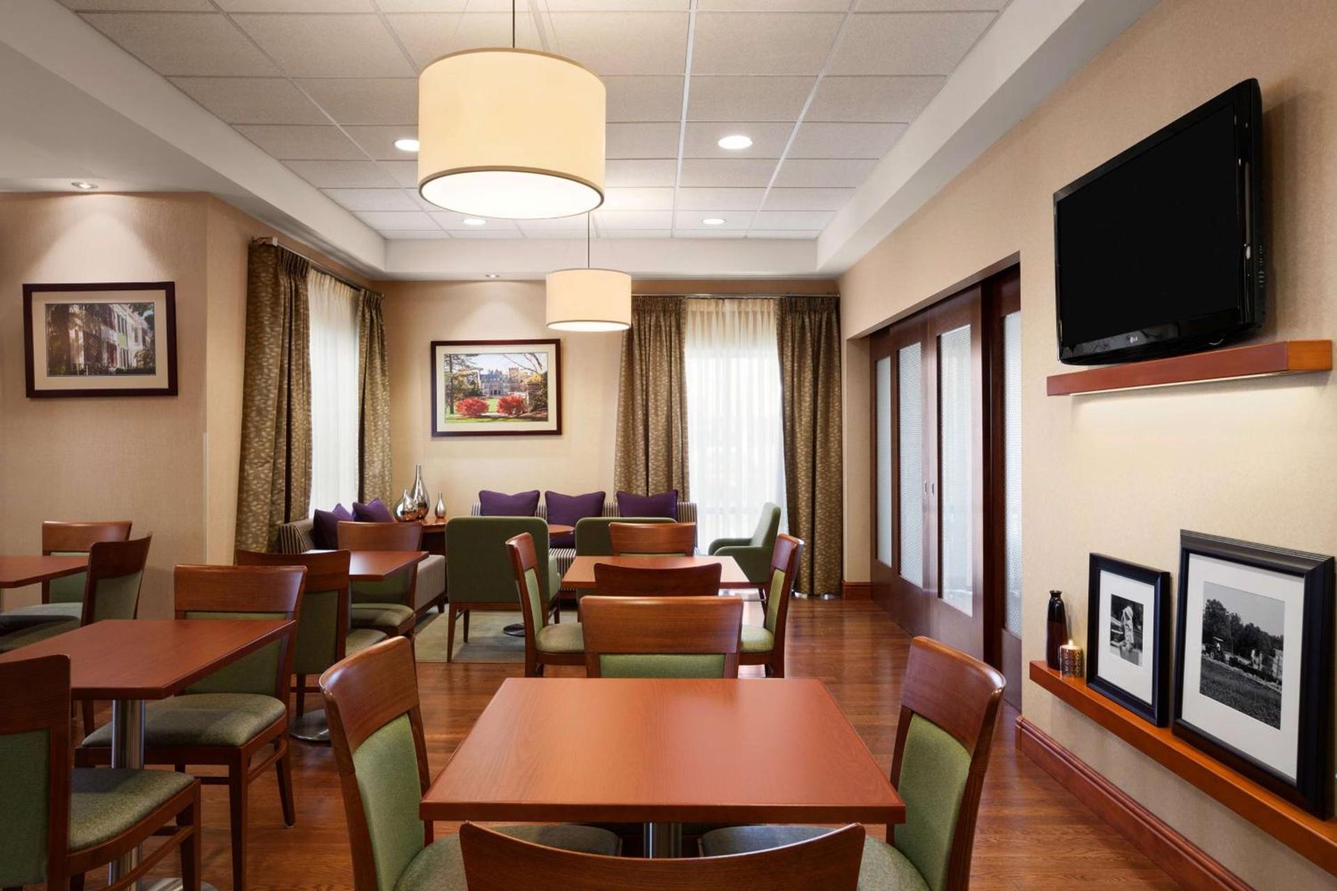 Hampton Inn Geneva photo 4
