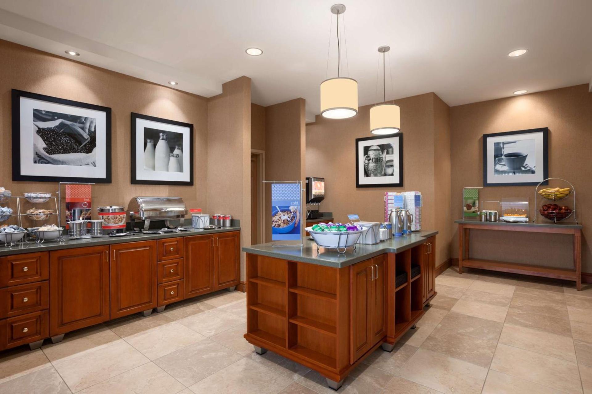 Hampton Inn Geneva photo 8