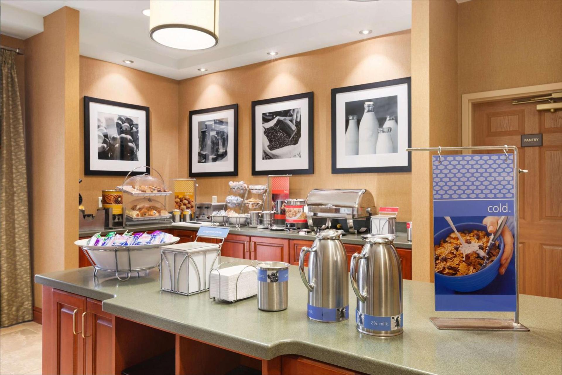 Hampton Inn Geneva photo 9