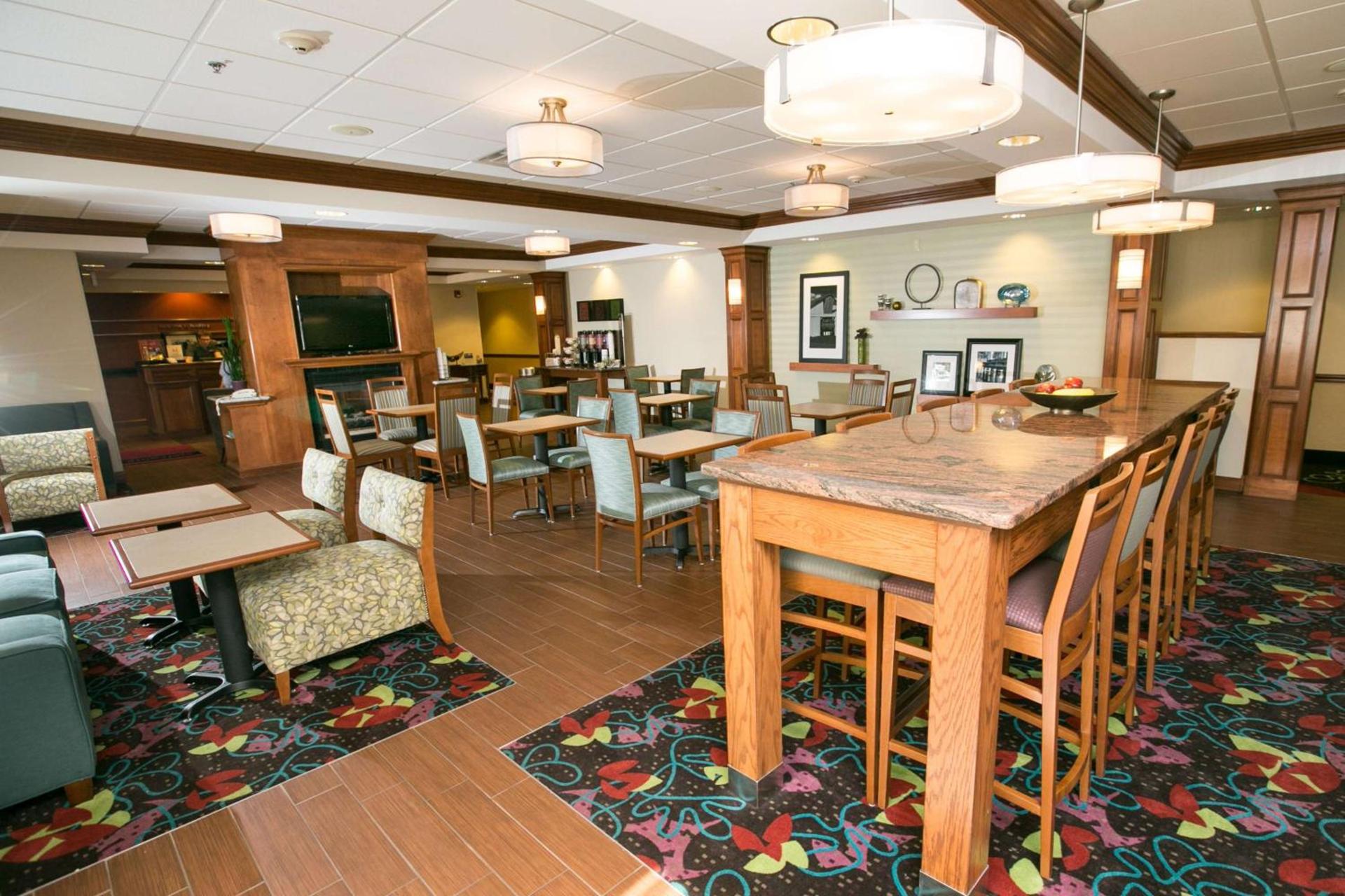 Hampton Inn Hadley-Amherst Area photo 13