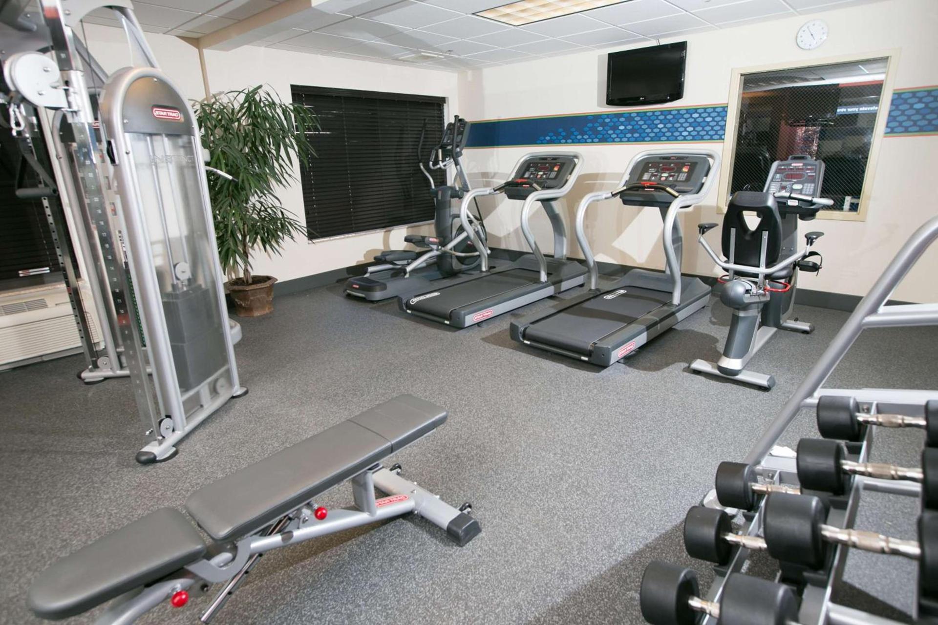 Hampton Inn Hadley-Amherst Area photo 15