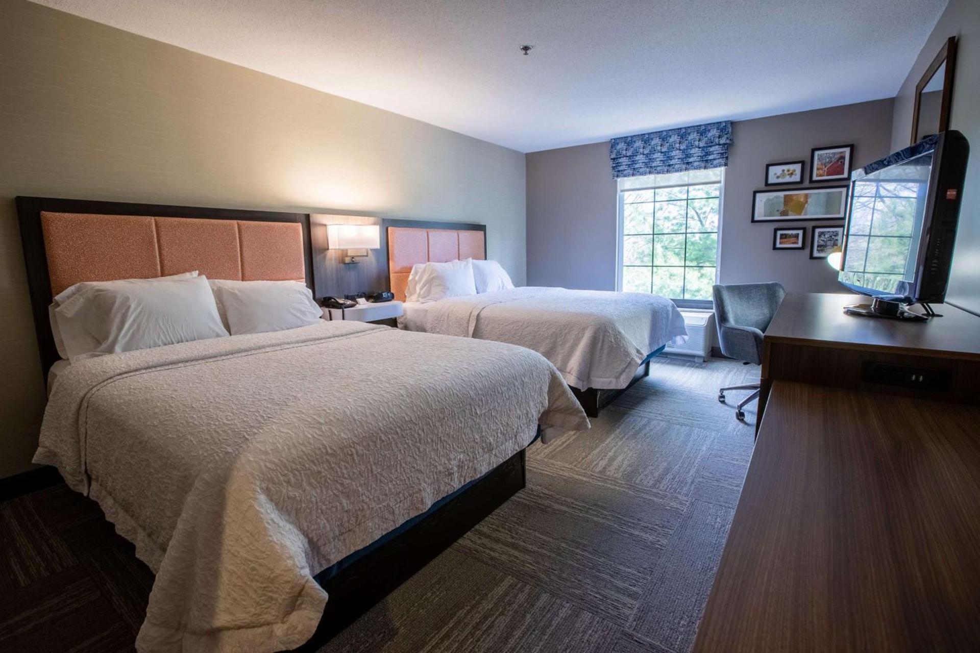 Hampton Inn Hadley-Amherst Area photo 24