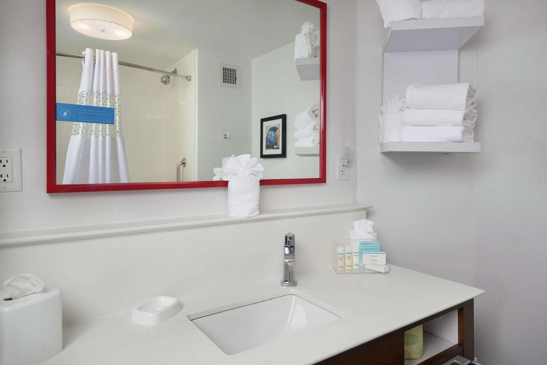 Hampton Inn Hanover photo 15