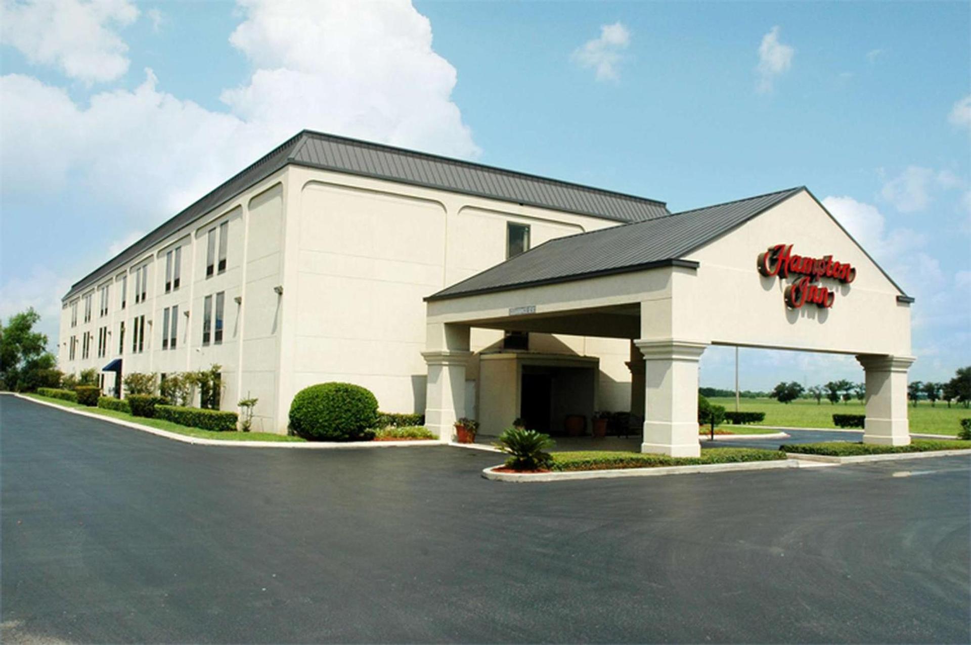 Hampton Inn Houston Baytown photo 3