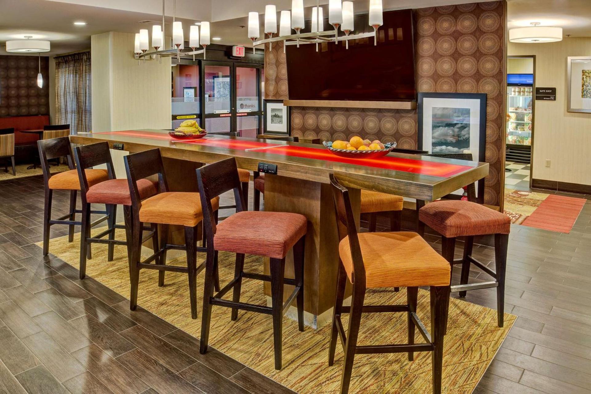 Hampton Inn Houston Baytown photo 5