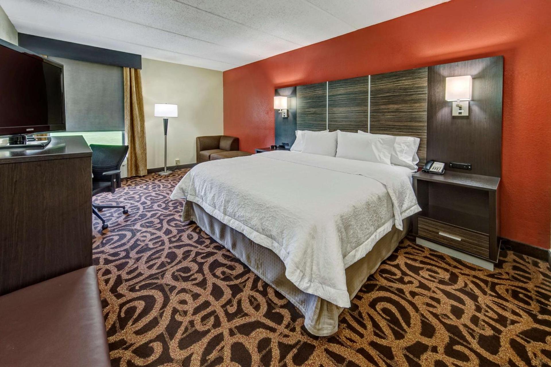 Hampton Inn Houston Baytown photo 24
