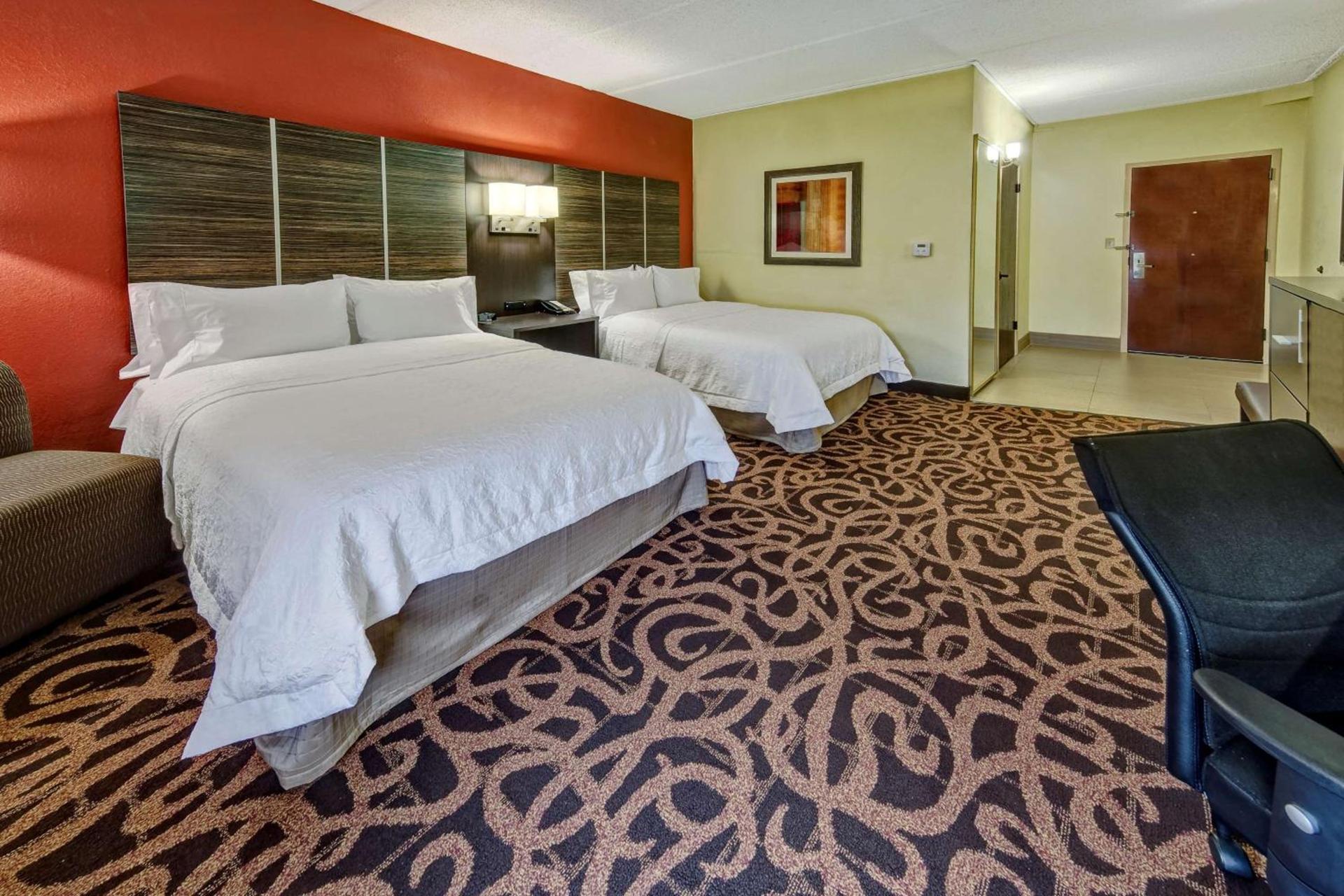 Hampton Inn Houston Baytown photo 23