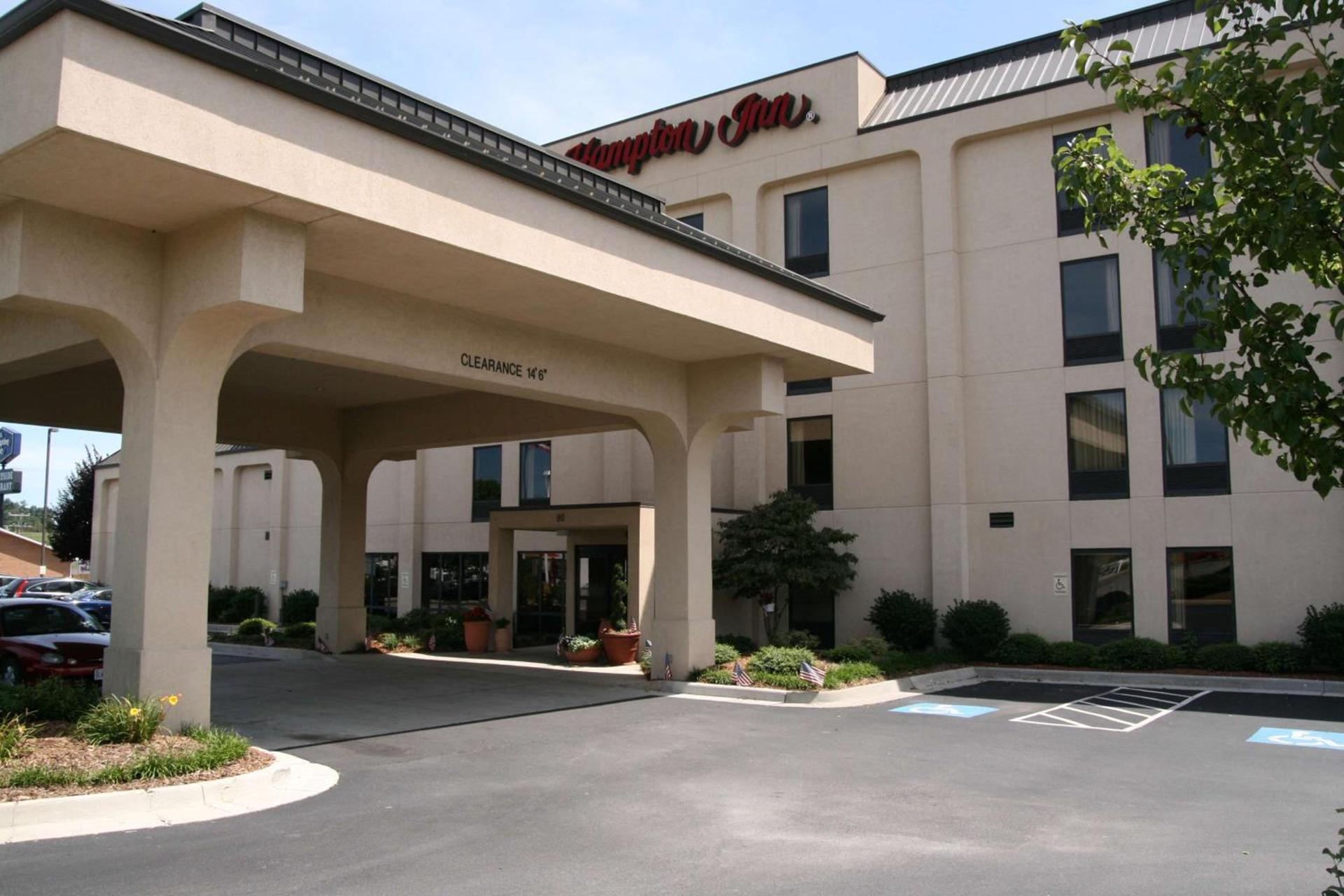 Hampton Inn - Hillsville photo 66