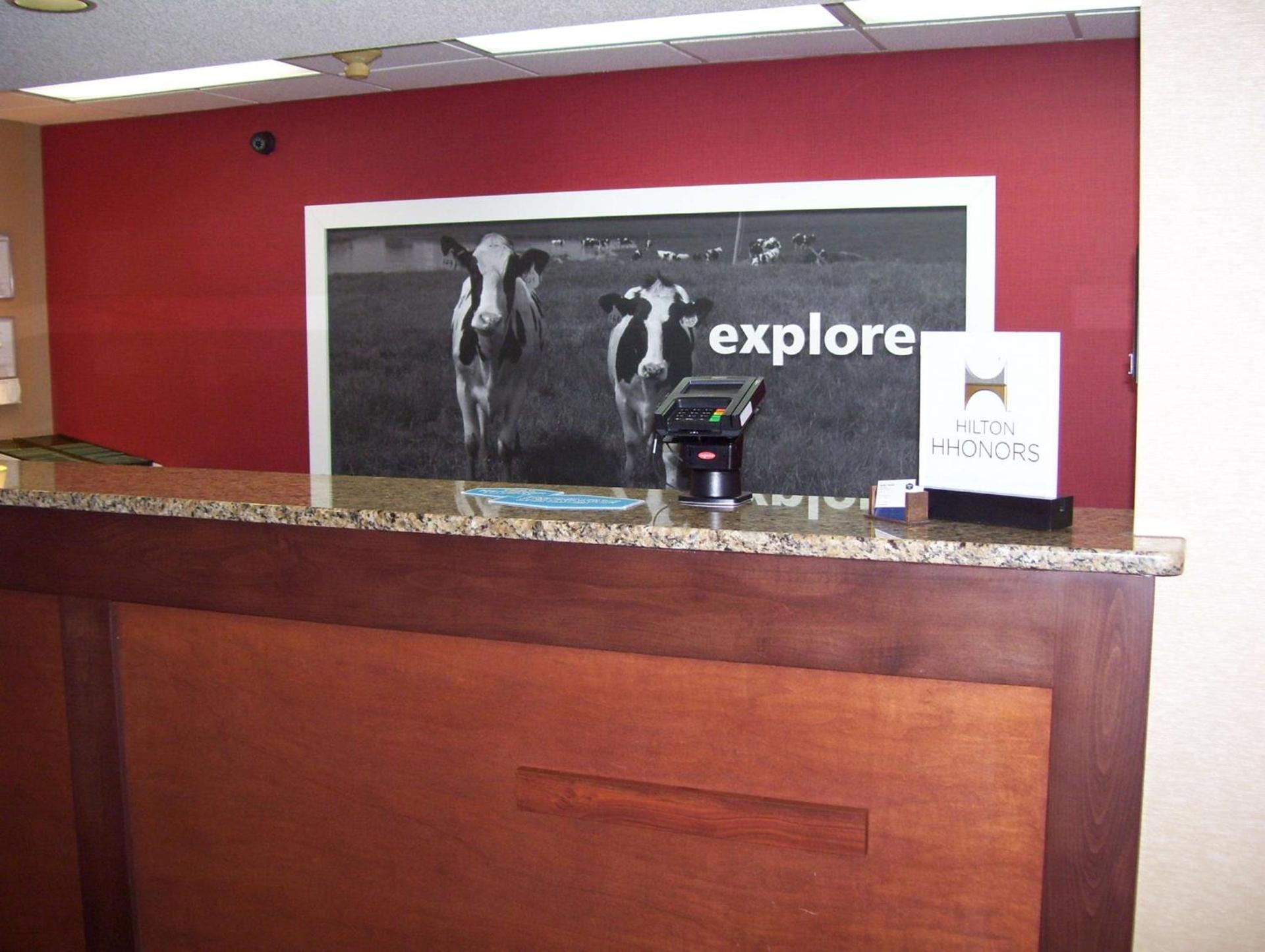 Hampton Inn - Hillsville photo 5