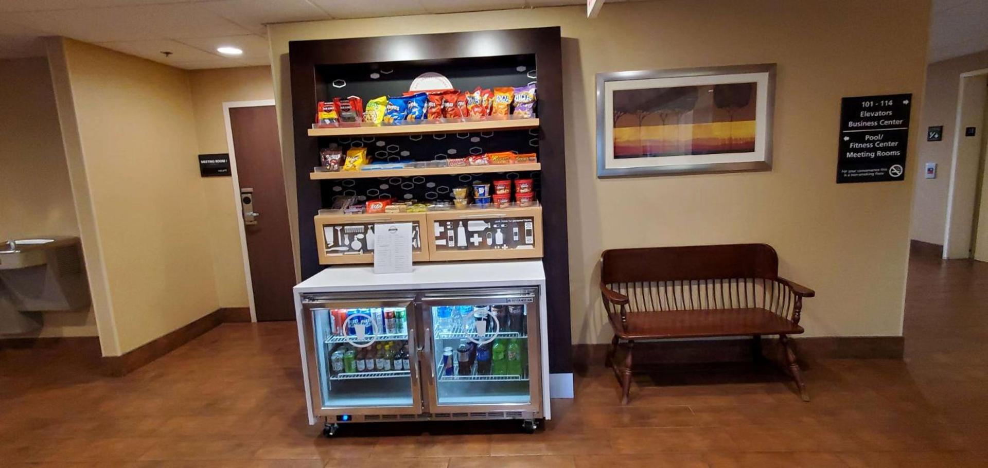 Hampton Inn - Hillsville photo 25