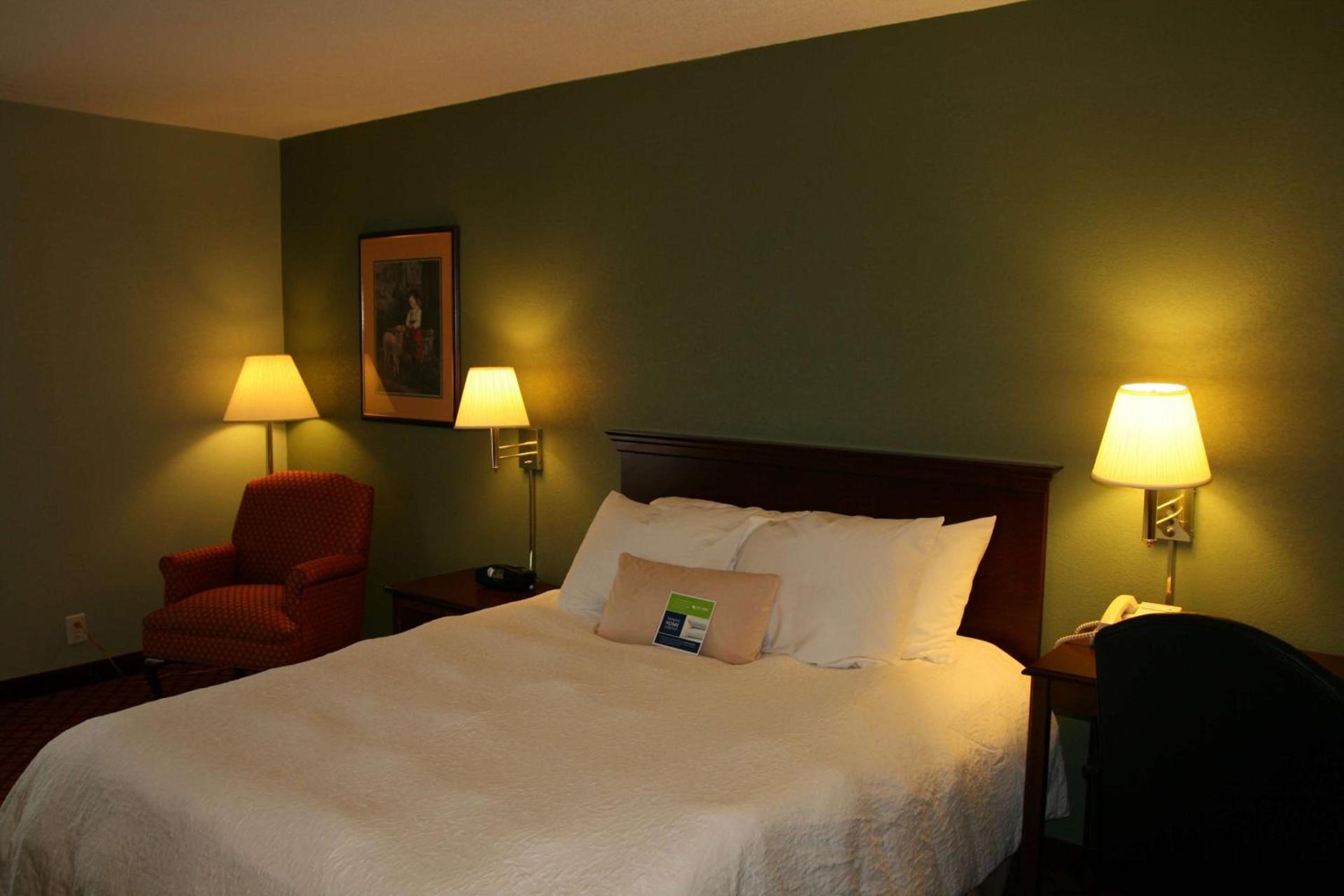Hampton Inn - Hillsville photo 36
