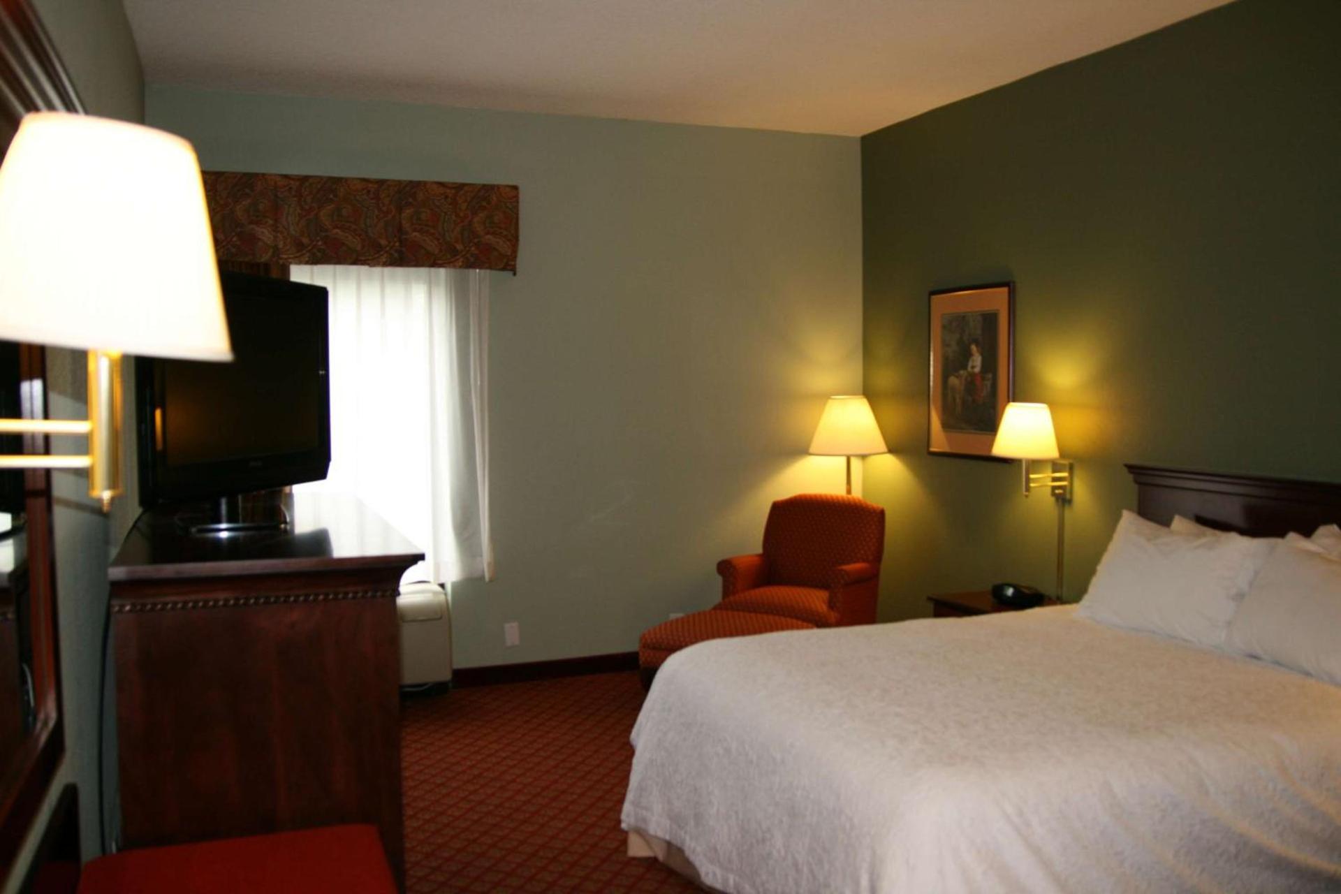 Hampton Inn - Hillsville photo 35