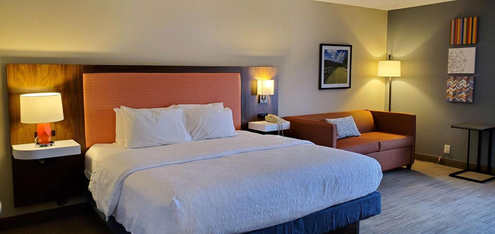 Hampton Inn - Hillsville photo 61