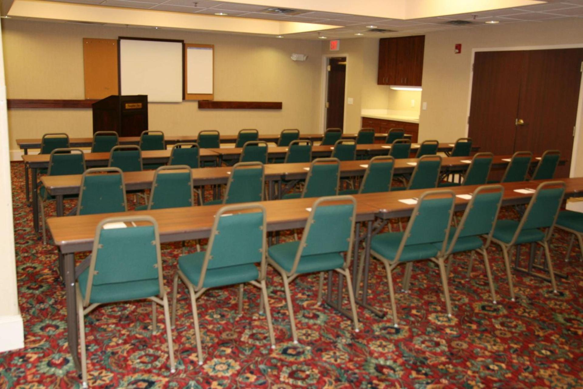 Hampton Inn - Hillsville photo 65