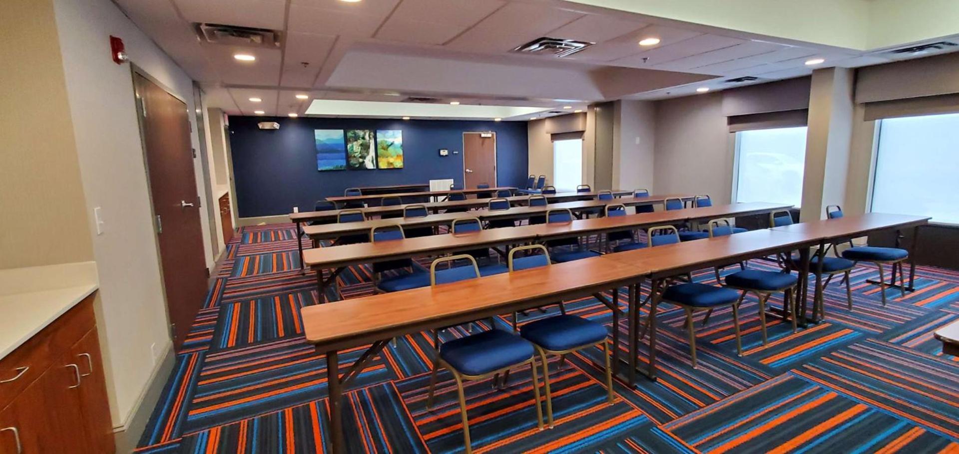 Hampton Inn - Hillsville photo 70
