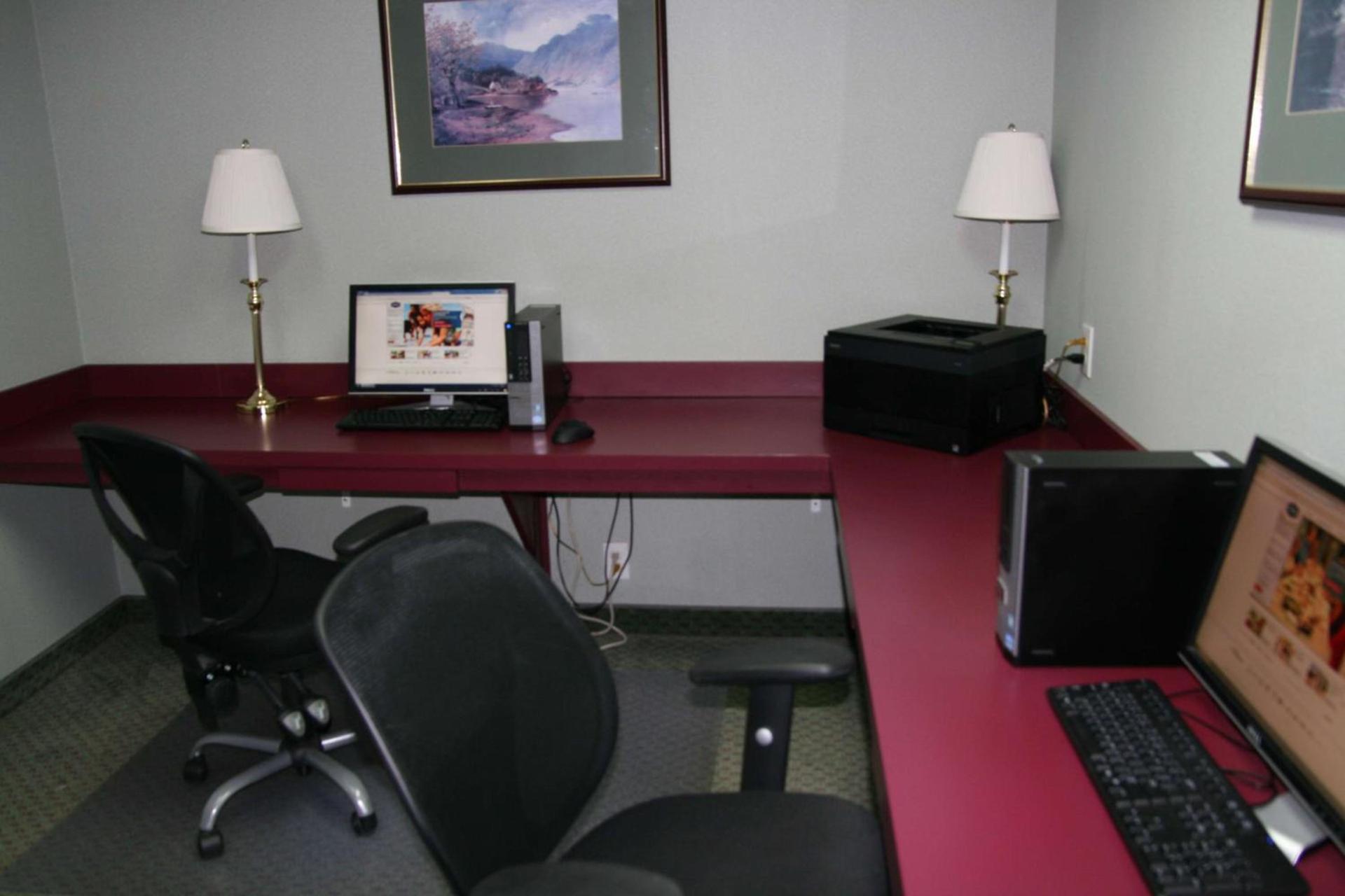 Hampton Inn - Hillsville photo 73