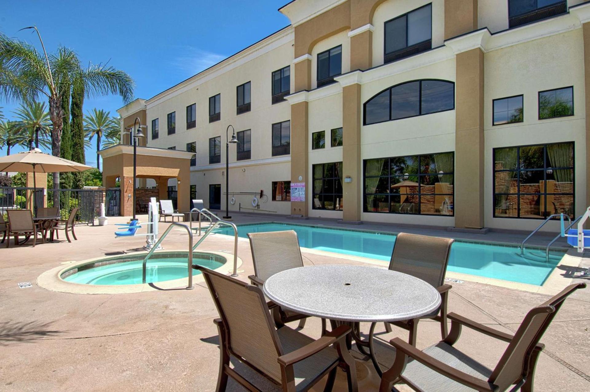 Hampton Inn & Suites by Hilton Hemet Menifee Murrieta photo 10