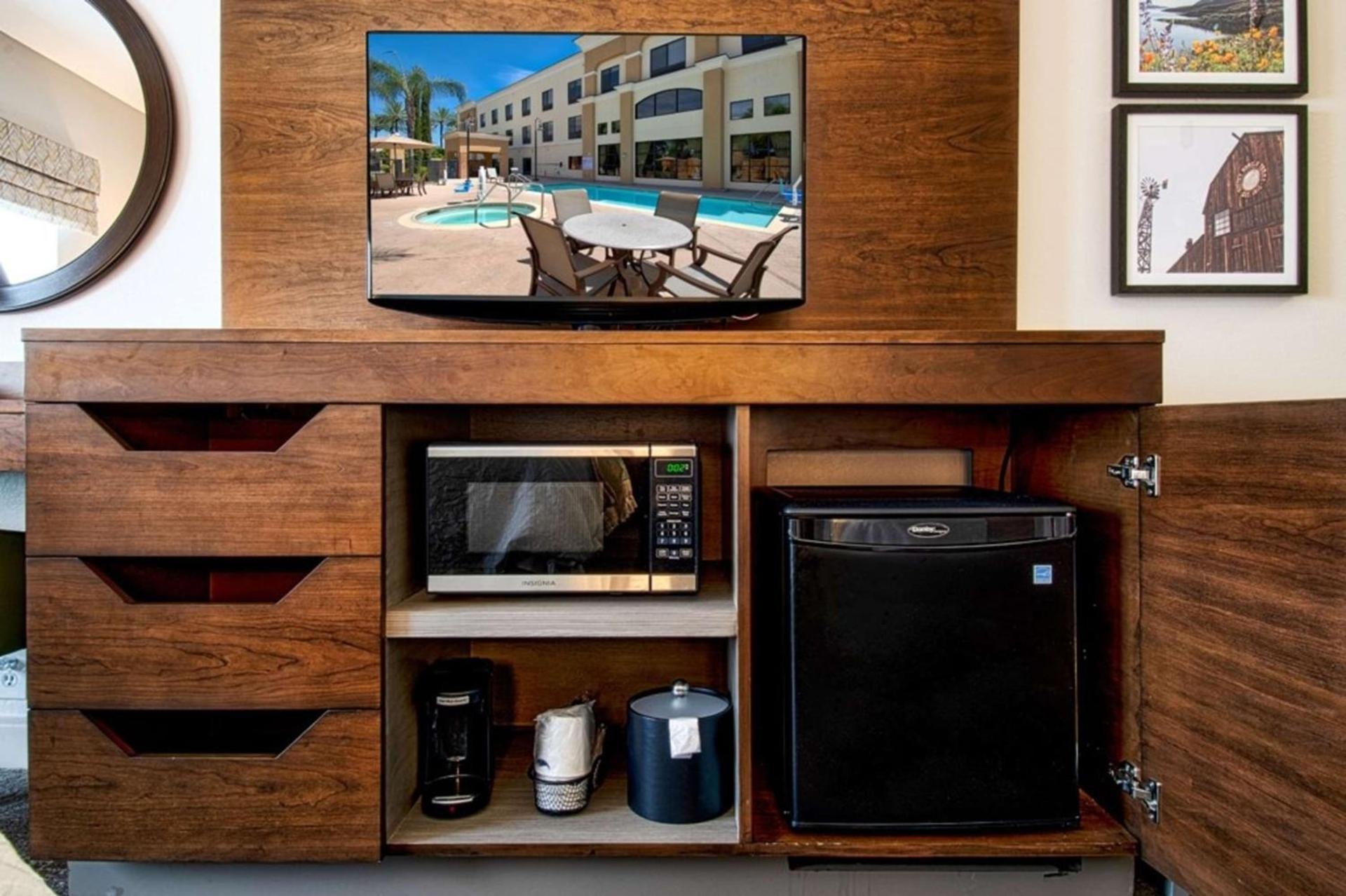 Hampton Inn & Suites by Hilton Hemet Menifee Murrieta photo 27