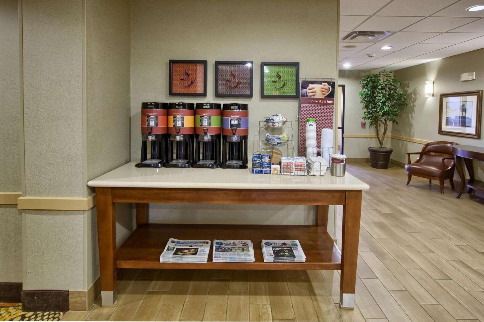 Hampton Inn & Suites Houston Rosenberg photo 9