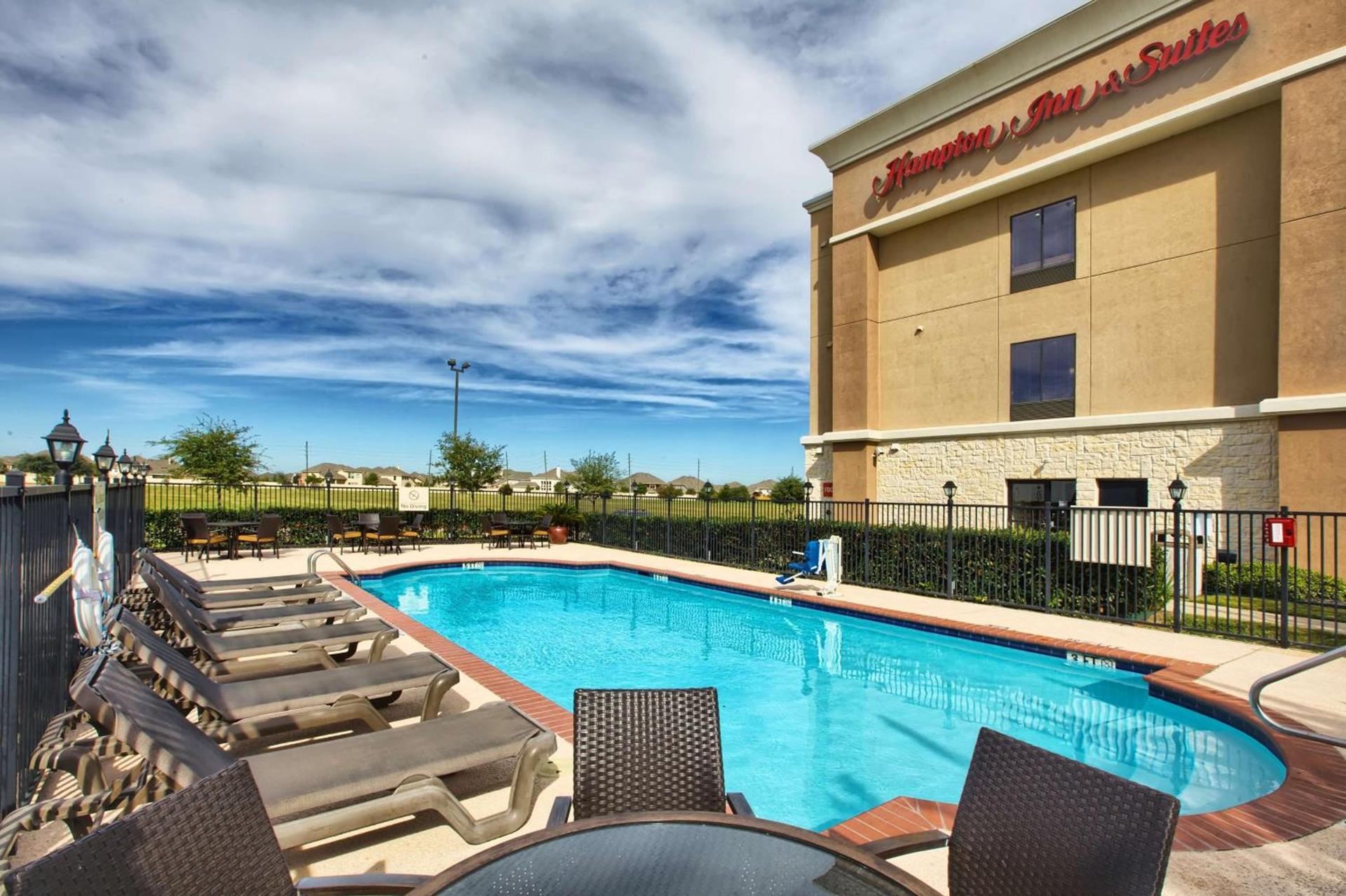 Hampton Inn & Suites Houston Rosenberg photo 8